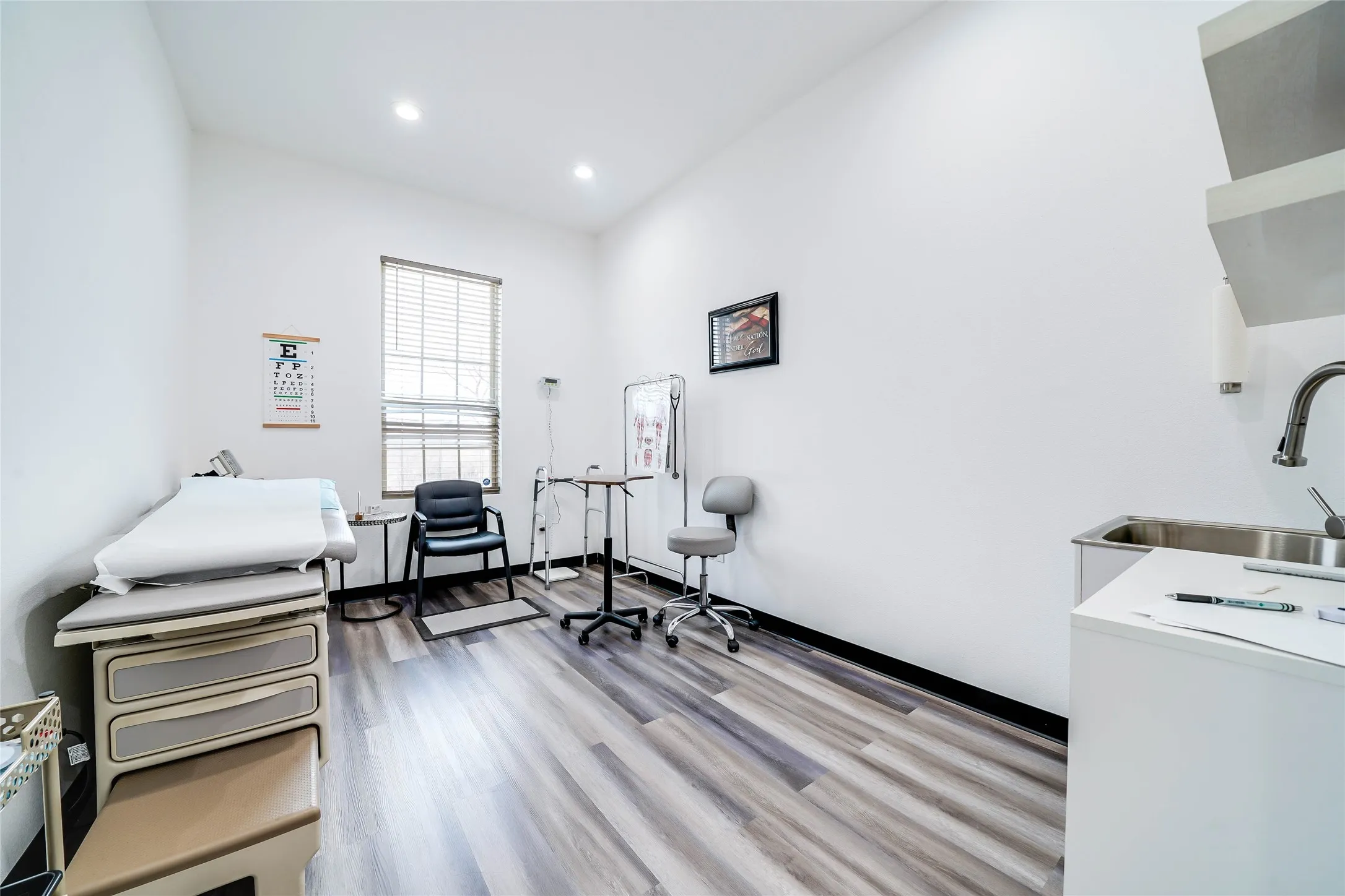 Office For Rent in Tarrant County , 1802 Mansfield Webb Road 106, Mansfield, Texas 76063, 0, 0, Garage spaces, 4,000 Sqft, built in 2019, Preowned, Price $19, mls#21209660, Real Estate Agent in Mansfield, Homes For Rent in Tarrant county, Homes For Rent in Mansfield, Realtor in Mansfield Texas, Real Estate Brokerage Independent Realty Texas, Luminita Cordes Realtor