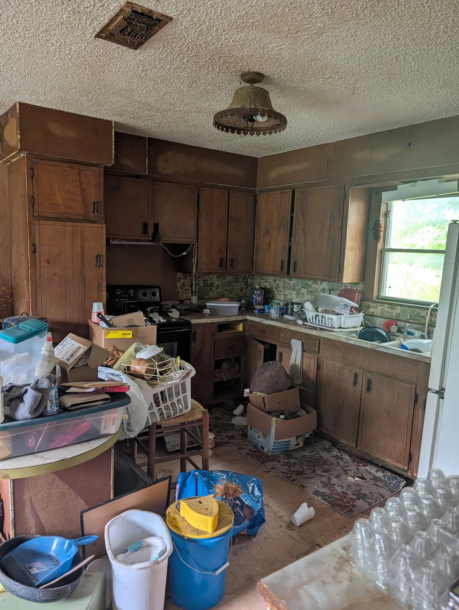 Farm For Sale in Brown County , 602 Avenue H, Blanket, Texas 76432, 3 Bedrooms, 2 Bathrooms, Garage spaces, 1,412 Sqft, built in 0, Preowned, Price $85,000, mls#21209726, Real Estate Agent in Blanket, Homes For Sale in Brown county, Homes For Sale in Blanket, Realtor in Blanket Texas, Real Estate Brokerage Independent Realty Texas, Luminita Cordes Realtor