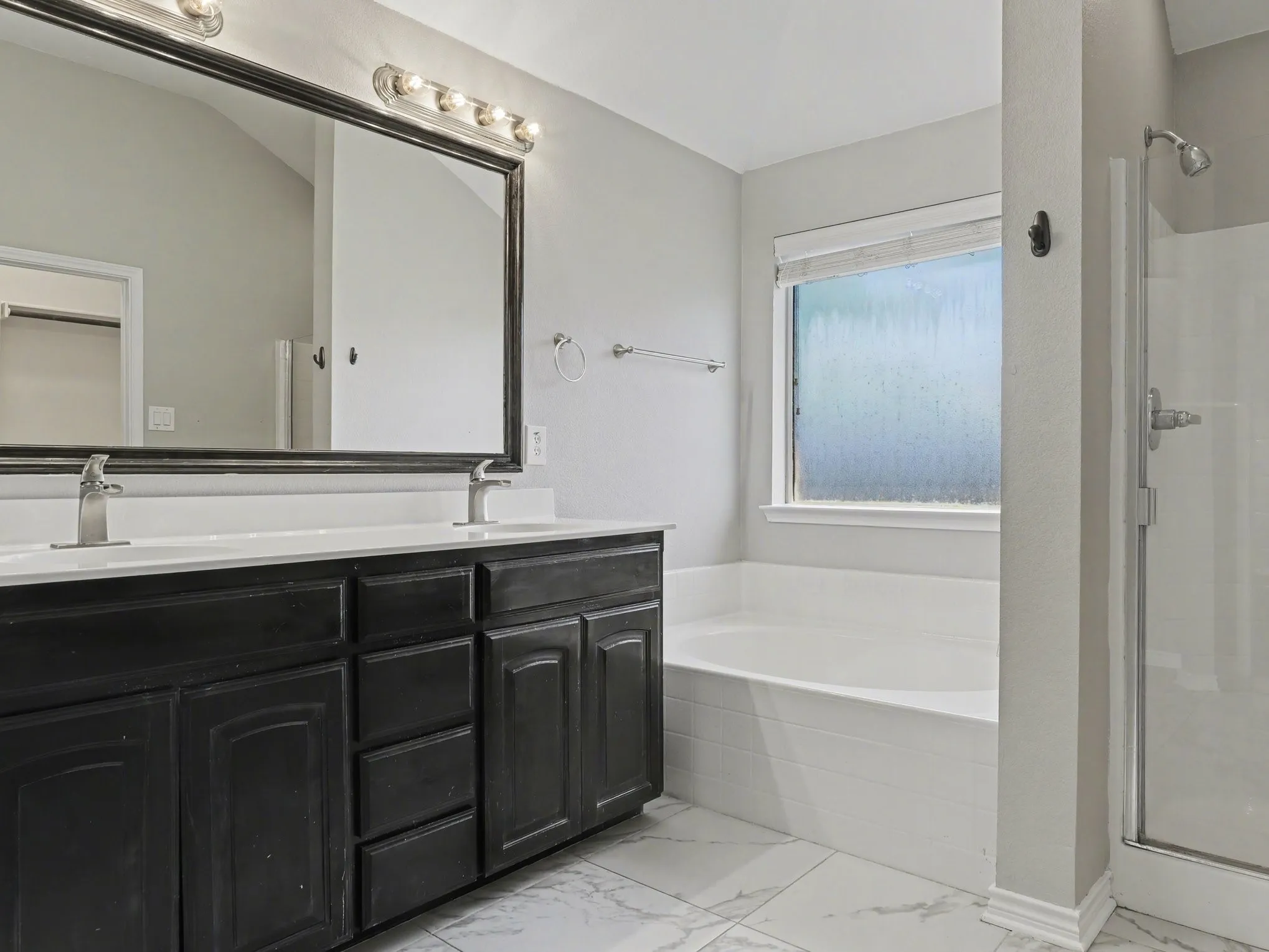 Single Family Residence For Sale in Kaufman County , 152 Doe Meadow Lane, Forney, Texas 75126, 4 Bedroom, 2 Bathroom, 2 Garage spaces, 1,592 Sqft, built in 2012, mls#21203468, Real Estate Agent in Forney, Homes For Sale in Kaufman county, Homes For Sale in Forney, Realtor in Forney Texas, Real Estate Brokerage Independent Realty Texas, Luminita Cordes Realtor