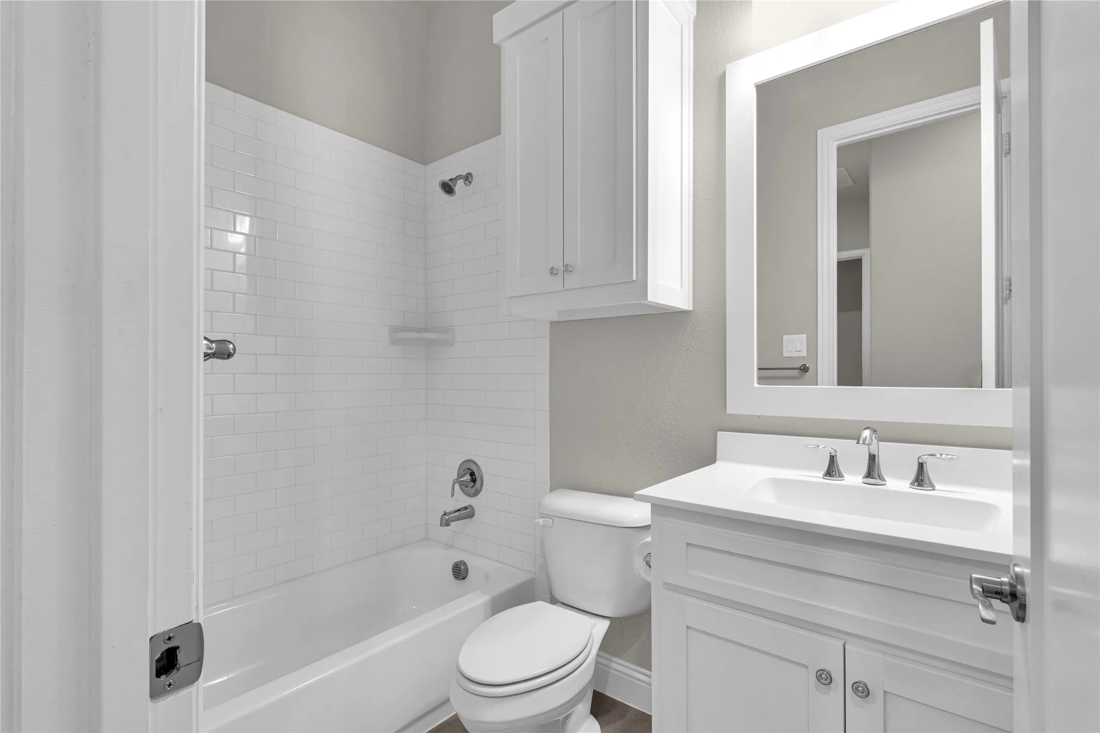 Spare full bathroom