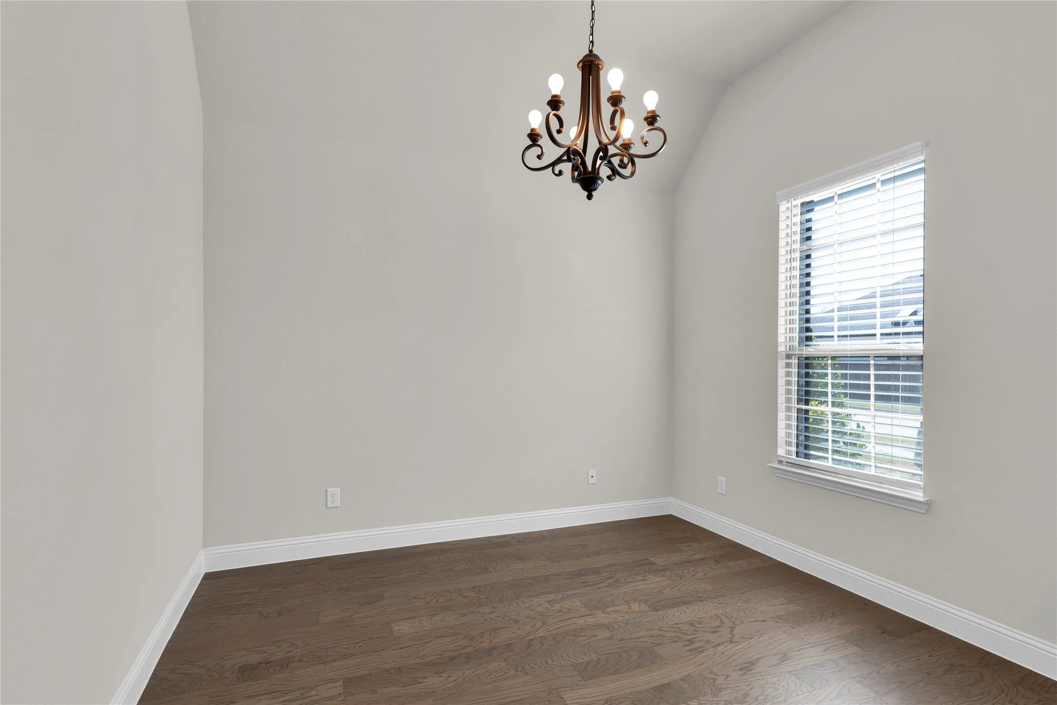 Office or separate dining room for your choosing