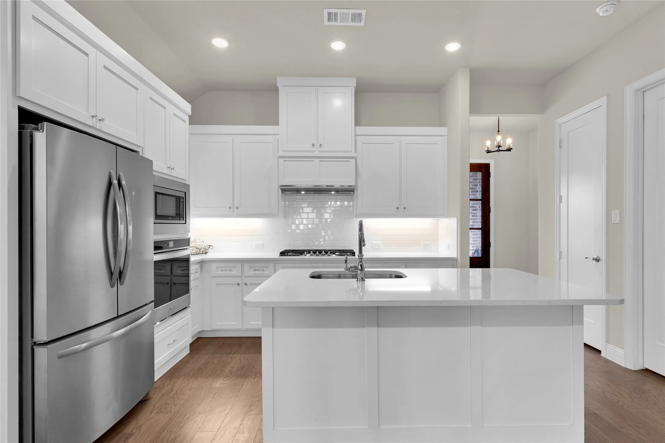 Single Family Residence For Sale in Collin County , 3816 Ironbark Way, Mc Kinney, Texas 75071, 4 Bedroom, 2 Bathroom, 2 Garage spaces, 2,049 Sqft, built in 2020, mls#21208364, Real Estate Agent in Mc Kinney, Homes For Sale in Collin county, Homes For Sale in Mc Kinney, Realtor in Mc Kinney Texas, Real Estate Brokerage Independent Realty Texas, Luminita Cordes Realtor