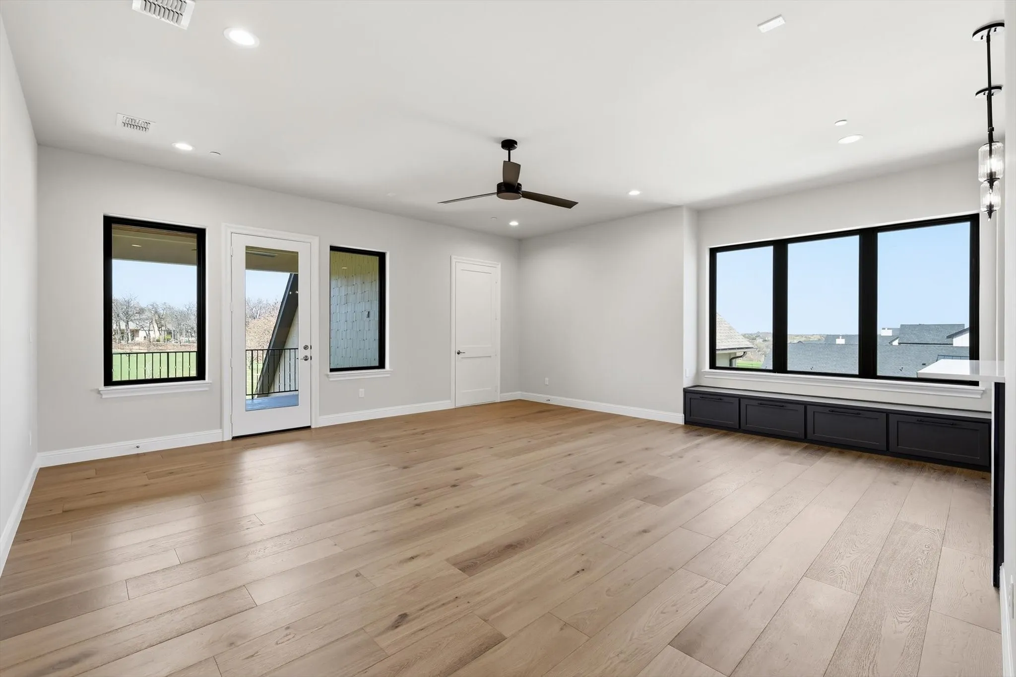 Single Family Residence For Sale in Denton County , 1401 Brian Street, Bartonville, Texas 76226, 5 Bedroom, 8 Bathroom, 4 Garage spaces, 6,189 Sqft, built in 2026, mls#21209524, Real Estate Agent in Bartonville, Homes For Sale in Denton county, Homes For Sale in Bartonville, Realtor in Bartonville Texas, Real Estate Brokerage Independent Realty Texas, Luminita Cordes Realtor