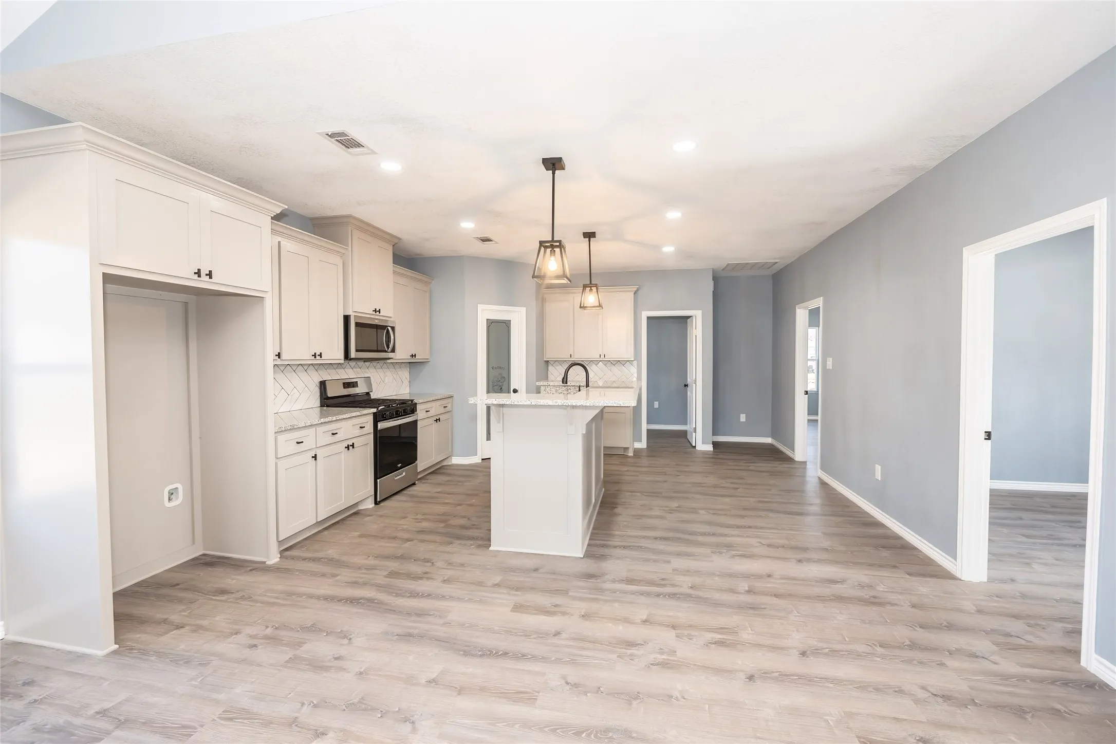 Single Family Residence For Sale in Montague County , 307 Bonham Street, Nocona, Texas 76255, 3 Bedroom, 2 Bathroom, Garage spaces, 1,587 Sqft, built in 2024, Preowned, mls#21209503, Real Estate Agent in Nocona, Homes For Sale in Montague county, Homes For Sale in Nocona, Realtor in Nocona Texas, Real Estate Brokerage Independent Realty Texas, Luminita Cordes Realtor