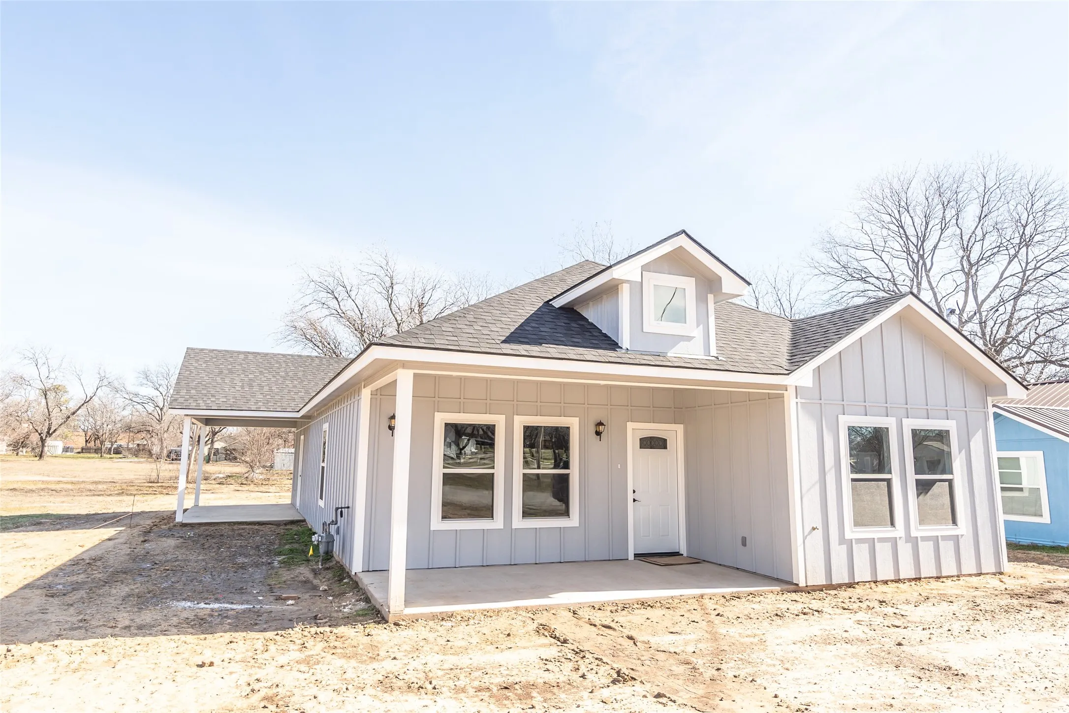 Single Family Residence For Sale in Montague County , 307 Bonham Street, Nocona, Texas 76255, 3 Bedroom, 2 Bathroom, Garage spaces, 1,587 Sqft, built in 2024, Preowned, mls#21209503, Real Estate Agent in Nocona, Homes For Sale in Montague county, Homes For Sale in Nocona, Realtor in Nocona Texas, Real Estate Brokerage Independent Realty Texas, Luminita Cordes Realtor
