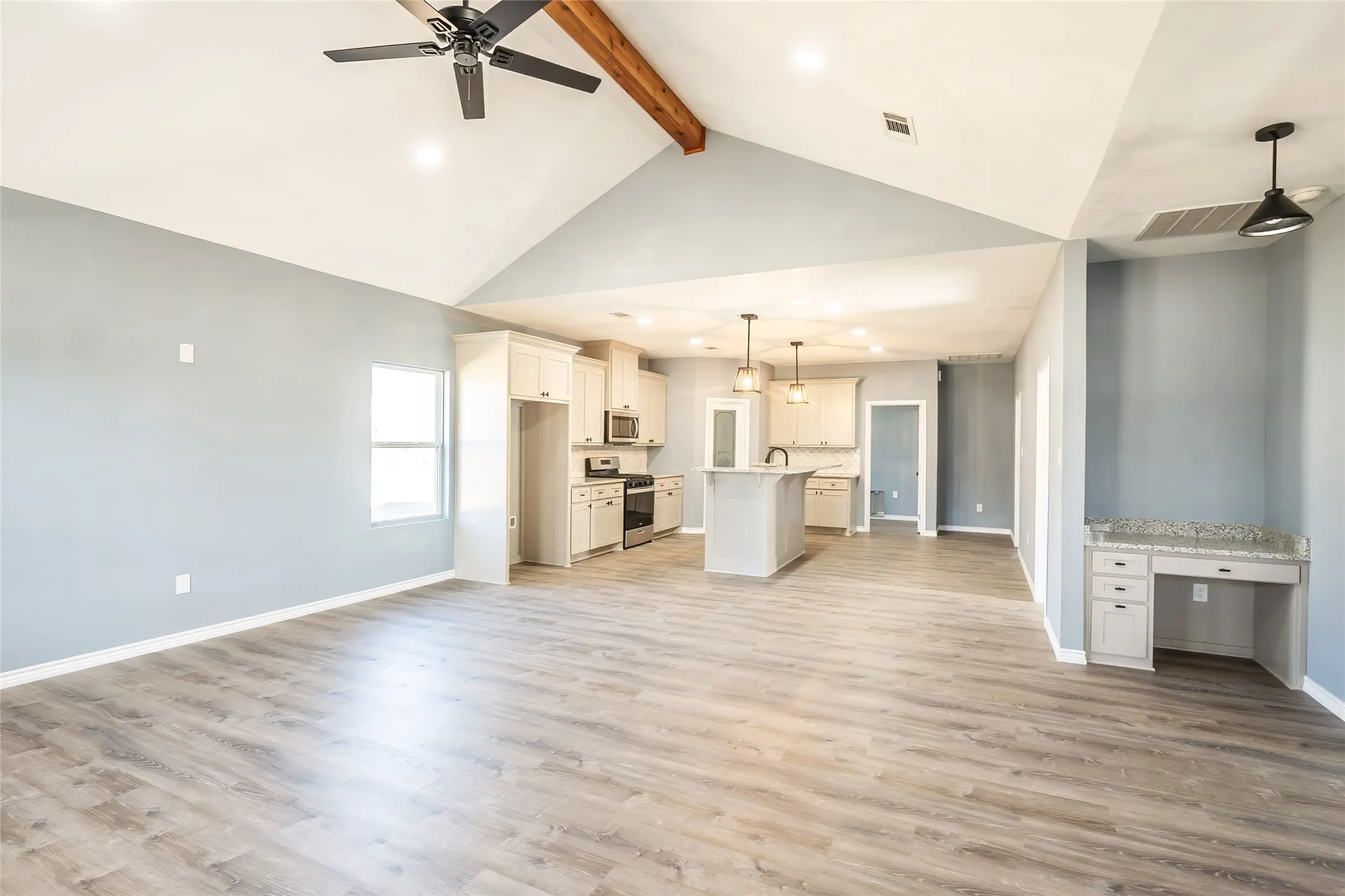 Single Family Residence For Sale in Montague County , 307 Bonham Street, Nocona, Texas 76255, 3 Bedroom, 2 Bathroom, Garage spaces, 1,587 Sqft, built in 2024, Preowned, mls#21209503, Real Estate Agent in Nocona, Homes For Sale in Montague county, Homes For Sale in Nocona, Realtor in Nocona Texas, Real Estate Brokerage Independent Realty Texas, Luminita Cordes Realtor