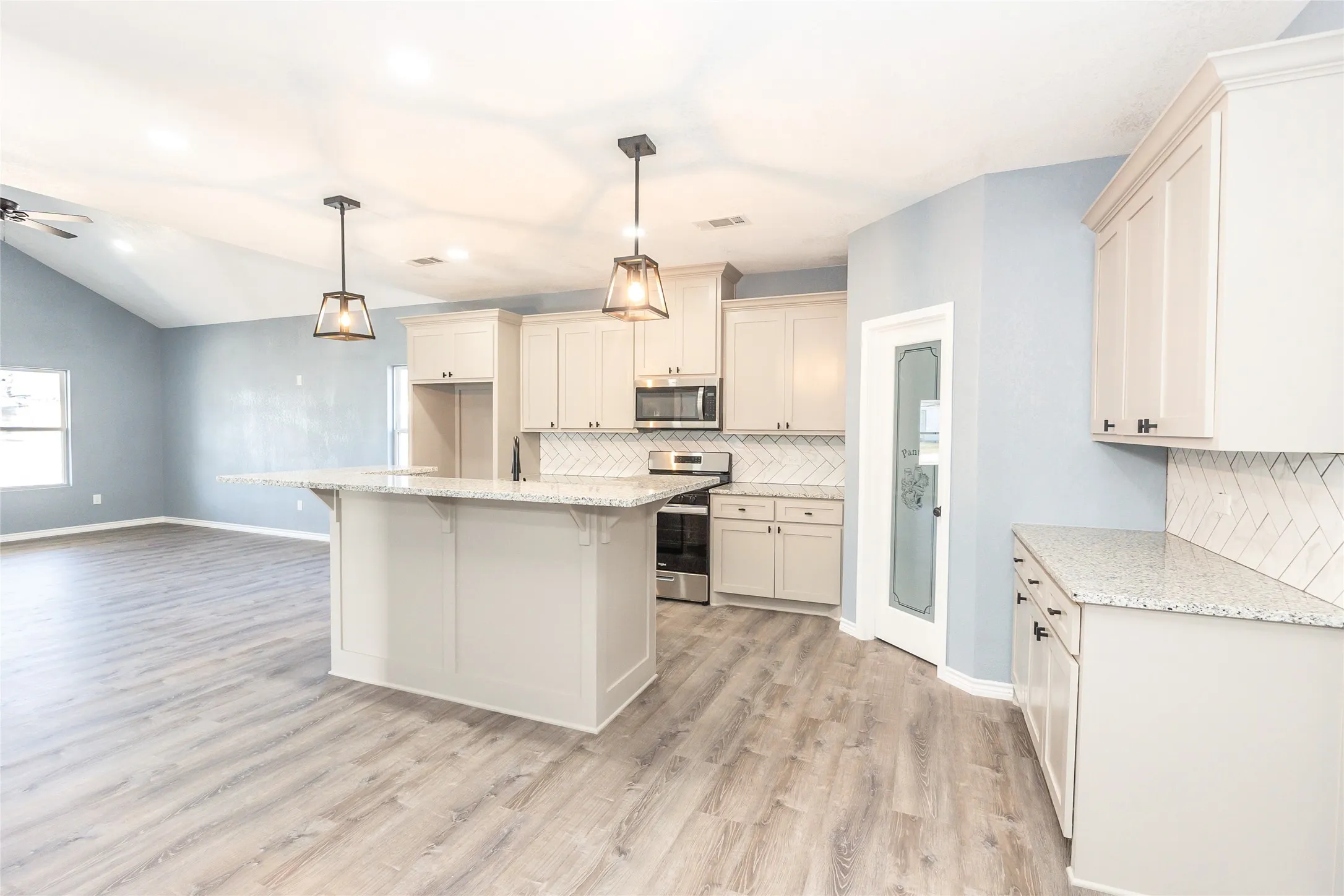 Single Family Residence For Sale in Montague County , 307 Bonham Street, Nocona, Texas 76255, 3 Bedroom, 2 Bathroom, Garage spaces, 1,587 Sqft, built in 2024, Preowned, mls#21209503, Real Estate Agent in Nocona, Homes For Sale in Montague county, Homes For Sale in Nocona, Realtor in Nocona Texas, Real Estate Brokerage Independent Realty Texas, Luminita Cordes Realtor
