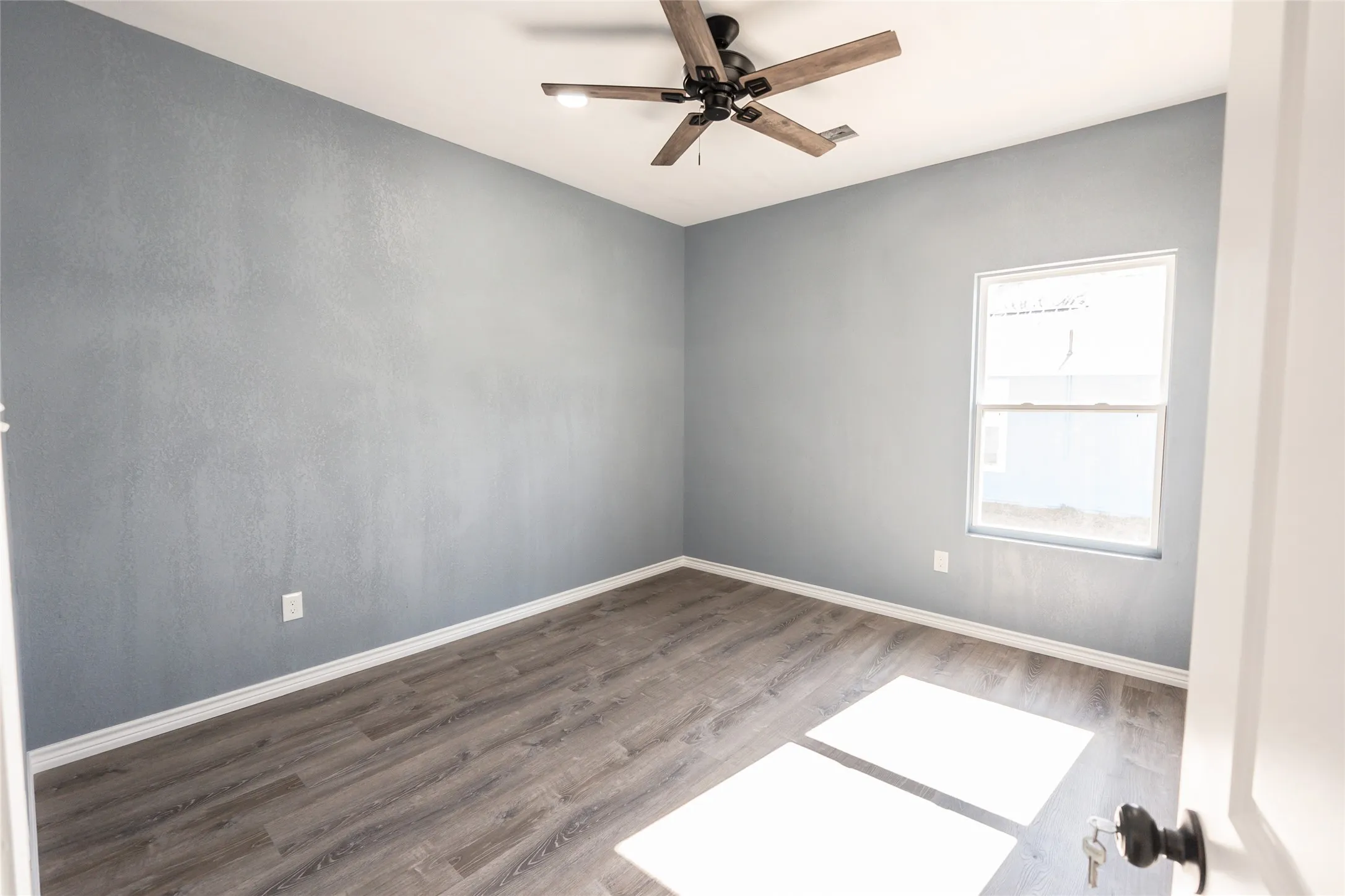 Single Family Residence For Sale in Montague County , 307 Bonham Street, Nocona, Texas 76255, 3 Bedroom, 2 Bathroom, Garage spaces, 1,587 Sqft, built in 2024, Preowned, mls#21209503, Real Estate Agent in Nocona, Homes For Sale in Montague county, Homes For Sale in Nocona, Realtor in Nocona Texas, Real Estate Brokerage Independent Realty Texas, Luminita Cordes Realtor