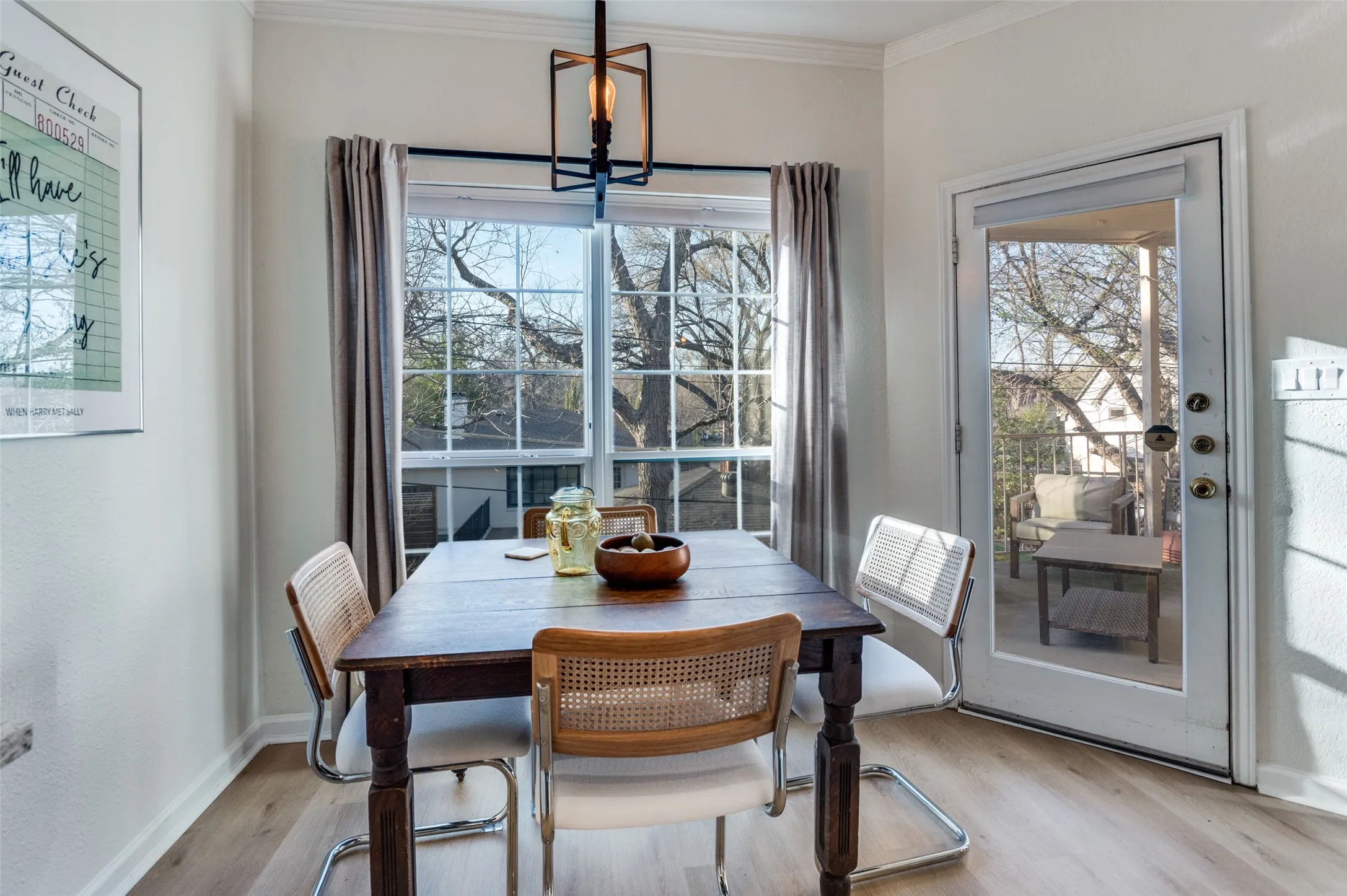 Condominium For Sale in Dallas County , 7151 Gaston Avenue 408, Dallas, Texas 75214, 1 Bedroom, 1 Bathroom, Garage spaces, 667 Sqft, built in 1984, Price $239,000, mls#21209858, Real Estate Agent in Dallas, Homes For Sale in Dallas county, Homes For Sale in Dallas, Realtor in Dallas Texas, Real Estate Brokerage Independent Realty Texas, Luminita Cordes Realtor