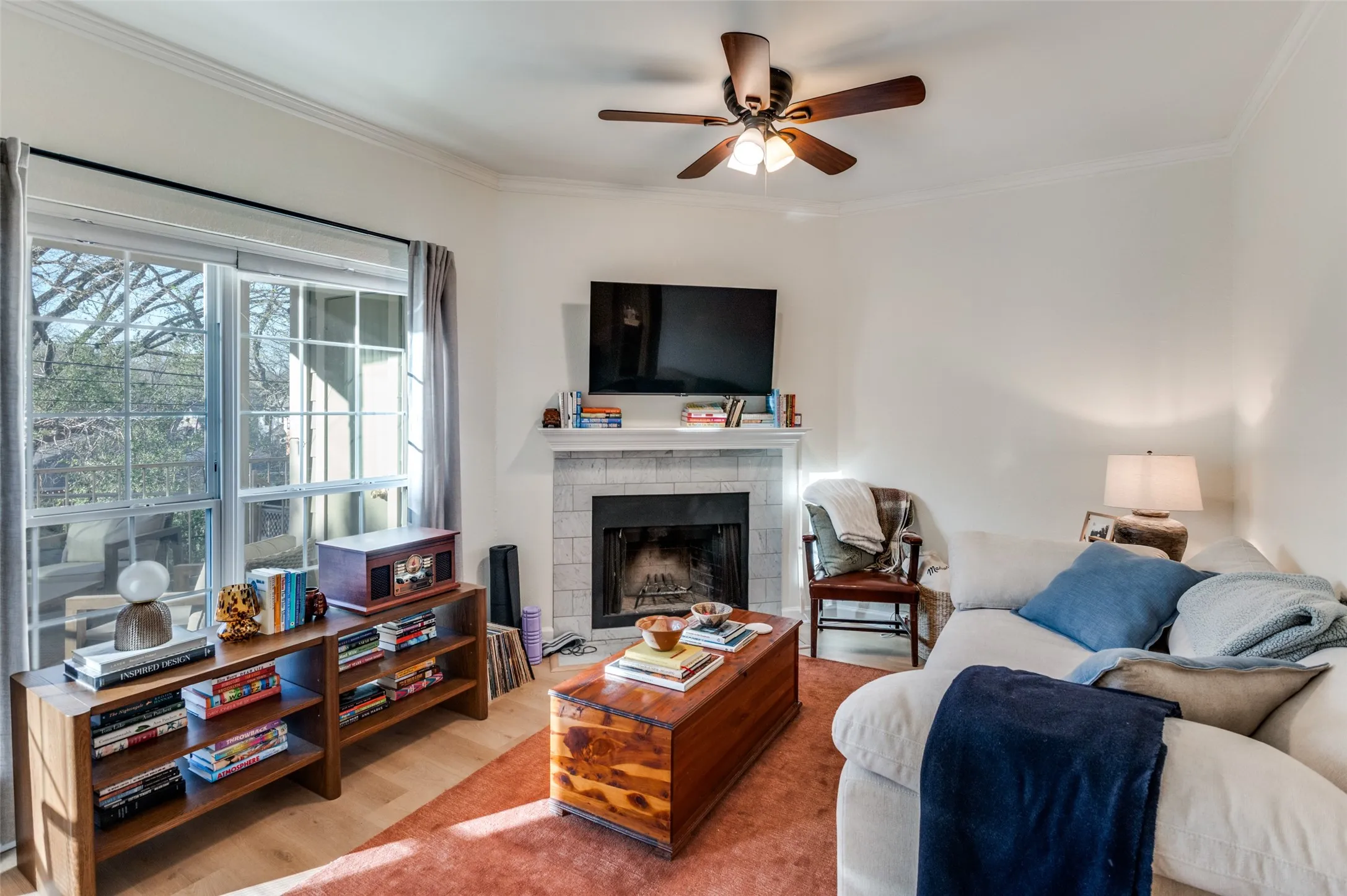 Condominium For Sale in Dallas County , 7151 Gaston Avenue 408, Dallas, Texas 75214, 1 Bedroom, 1 Bathroom, Garage spaces, 667 Sqft, built in 1984, Price $239,000, mls#21209858, Real Estate Agent in Dallas, Homes For Sale in Dallas county, Homes For Sale in Dallas, Realtor in Dallas Texas, Real Estate Brokerage Independent Realty Texas, Luminita Cordes Realtor