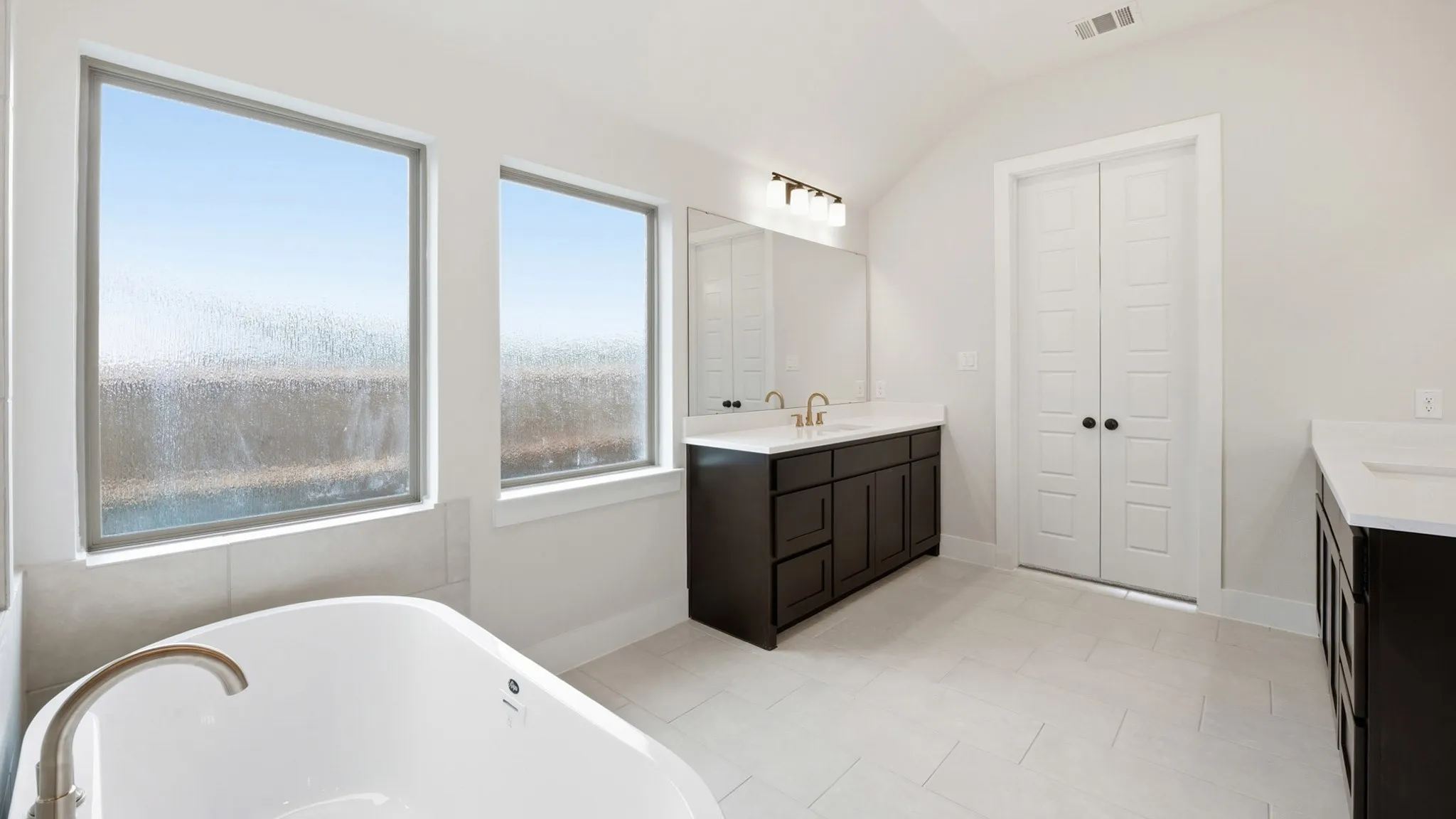 Single Family Residence For Sale in Collin County , 1816 Greenwich Lane, Celina, Texas 75009, 4 Bedroom, 4 Bathroom, 2 Garage spaces, 2,911 Sqft, built in 2026, New Construction - Incomplete, mls#21209981, Real Estate Agent in Celina, Homes For Sale in Collin county, Homes For Sale in Celina, Realtor in Celina Texas, Real Estate Brokerage Independent Realty Texas, Luminita Cordes Realtor