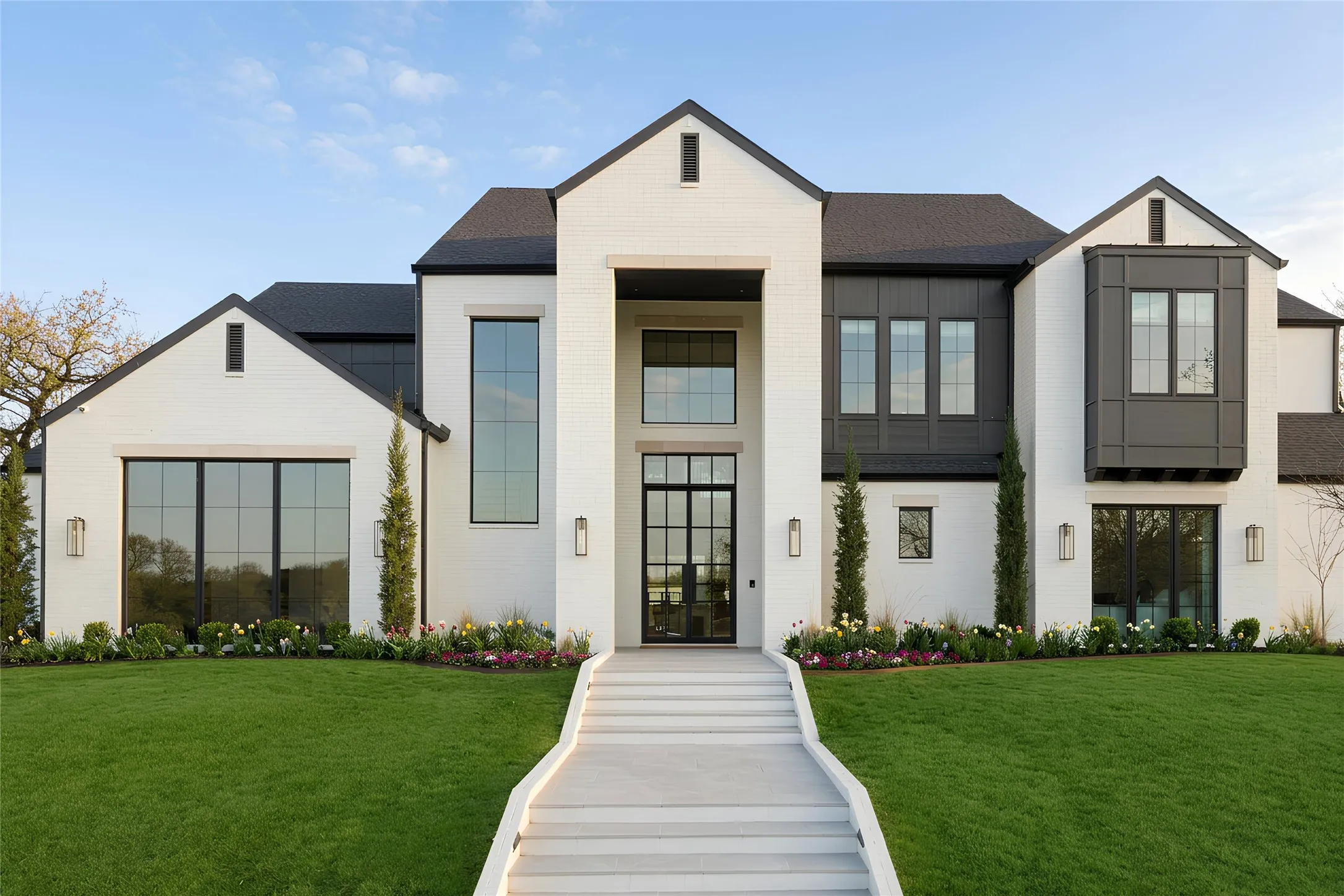 Wouldn't you love to call this place Home?!