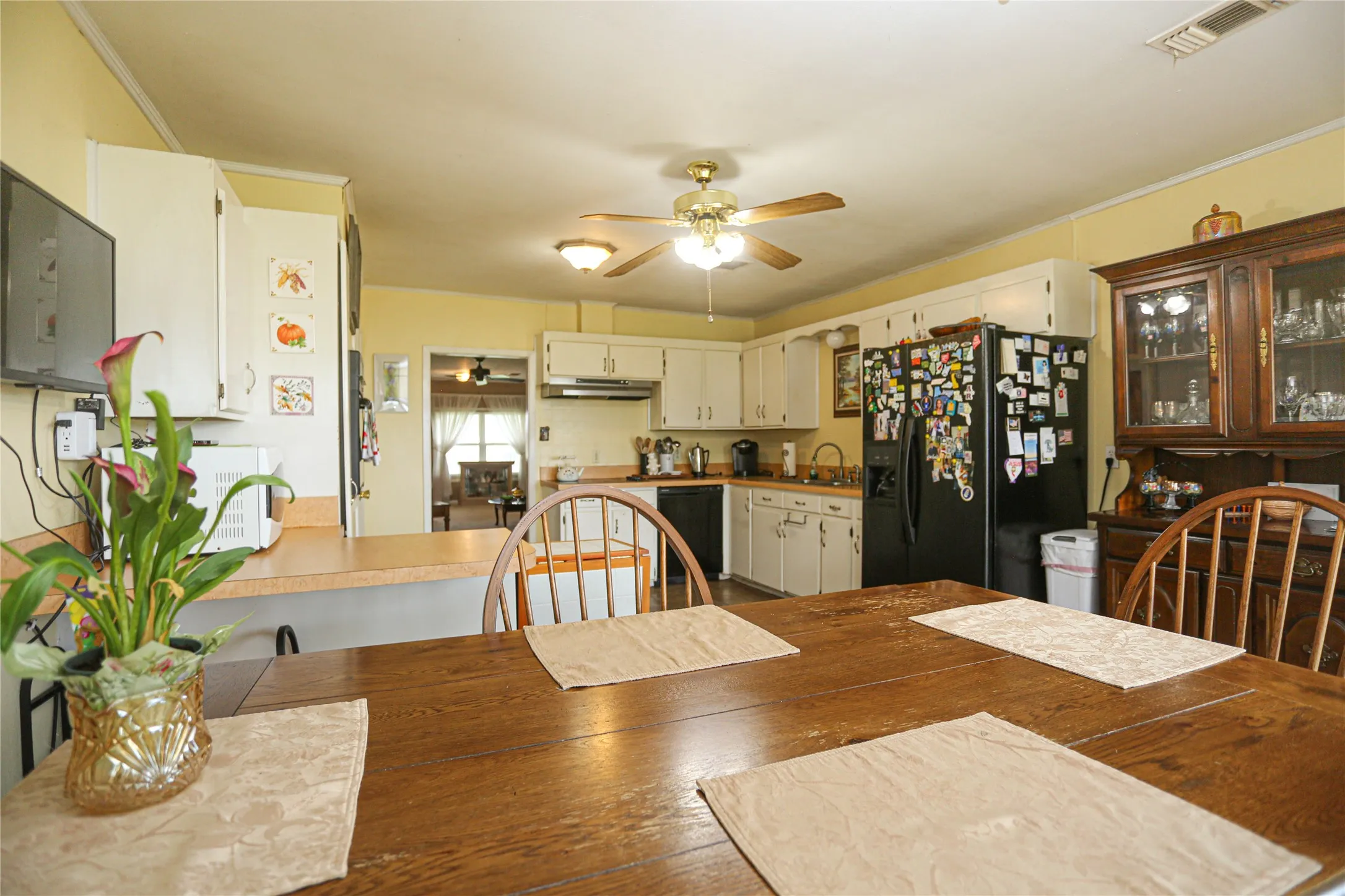 Farm For Sale in Comanche County , 12301 HWY 36, Comanche, Texas 76442, 3 Bedroom, 2 Bathroom, Garage spaces, 2,212 Sqft, built in 1940, mls#21209423, Real Estate Agent in Comanche, Homes For Sale in Comanche county, Homes For Sale in Comanche, Realtor in Comanche Texas, Real Estate Brokerage Independent Realty Texas, Luminita Cordes Realtor