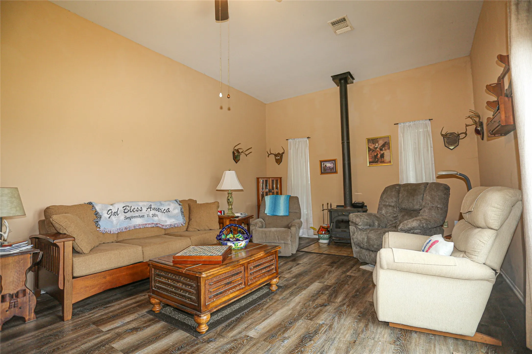 Farm For Sale in Comanche County , 12301 HWY 36, Comanche, Texas 76442, 3 Bedroom, 2 Bathroom, Garage spaces, 2,212 Sqft, built in 1940, mls#21209423, Real Estate Agent in Comanche, Homes For Sale in Comanche county, Homes For Sale in Comanche, Realtor in Comanche Texas, Real Estate Brokerage Independent Realty Texas, Luminita Cordes Realtor