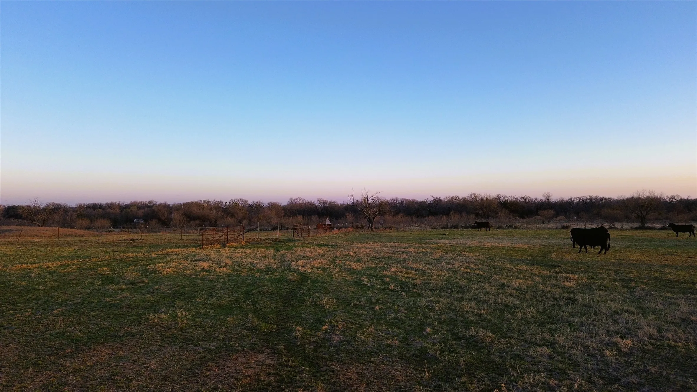 Farm For Sale in Comanche County , 12301 HWY 36, Comanche, Texas 76442, 3 Bedroom, 2 Bathroom, Garage spaces, 2,212 Sqft, built in 1940, mls#21209423, Real Estate Agent in Comanche, Homes For Sale in Comanche county, Homes For Sale in Comanche, Realtor in Comanche Texas, Real Estate Brokerage Independent Realty Texas, Luminita Cordes Realtor