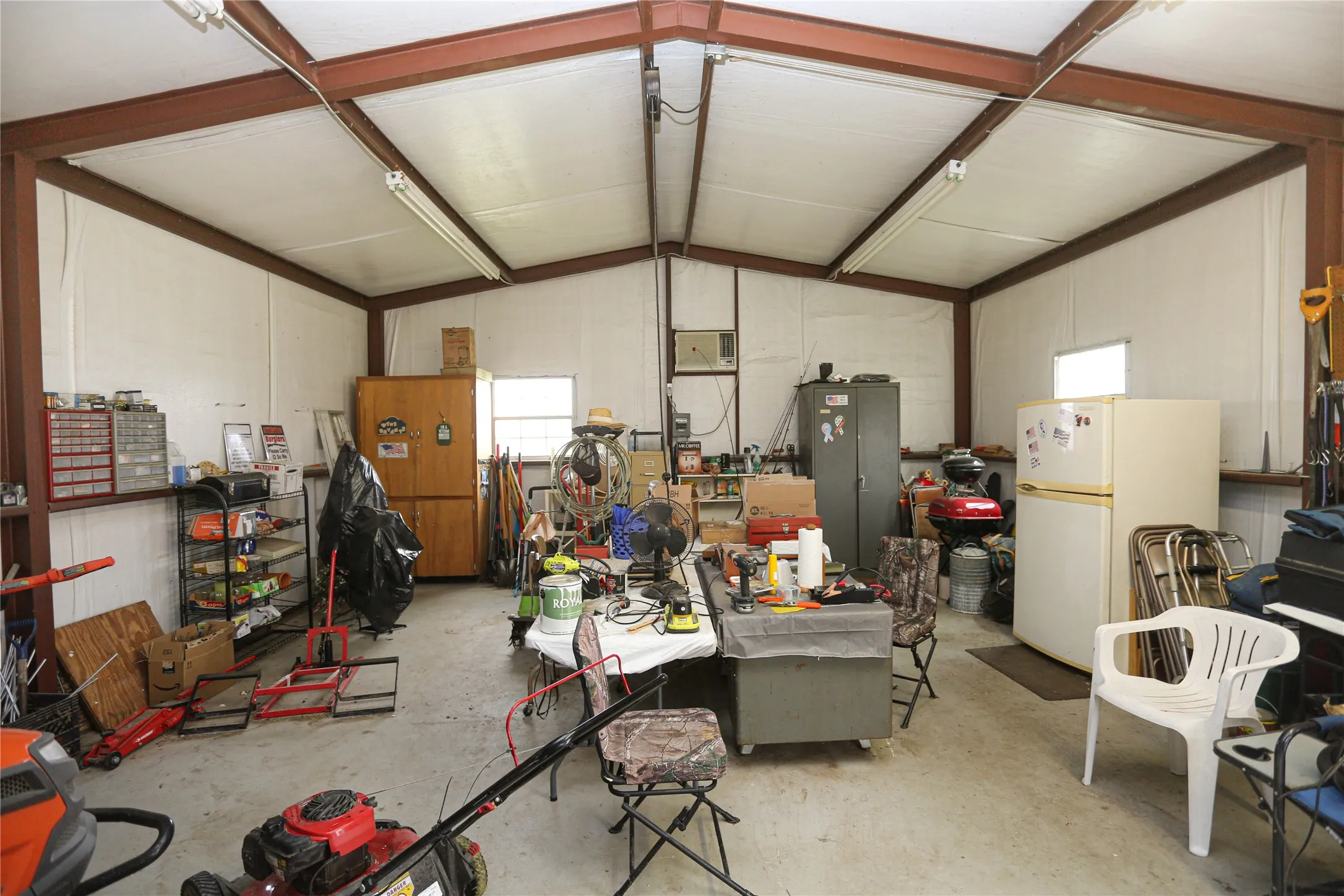 Farm For Sale in Comanche County , 12301 HWY 36, Comanche, Texas 76442, 3 Bedroom, 2 Bathroom, Garage spaces, 2,212 Sqft, built in 1940, mls#21209423, Real Estate Agent in Comanche, Homes For Sale in Comanche county, Homes For Sale in Comanche, Realtor in Comanche Texas, Real Estate Brokerage Independent Realty Texas, Luminita Cordes Realtor