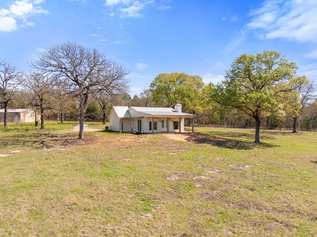 Farm For Sale in Smith County , 23326 CR 448, Lindale, Texas 75771, 2 Bedroom, 2 Bathroom, Garage spaces, 1,260 Sqft, built in 2022, mls#21210125, Real Estate Agent in Lindale, Homes For Sale in Smith county, Homes For Sale in Lindale, Realtor in Lindale Texas, Real Estate Brokerage Independent Realty Texas, Luminita Cordes Realtor