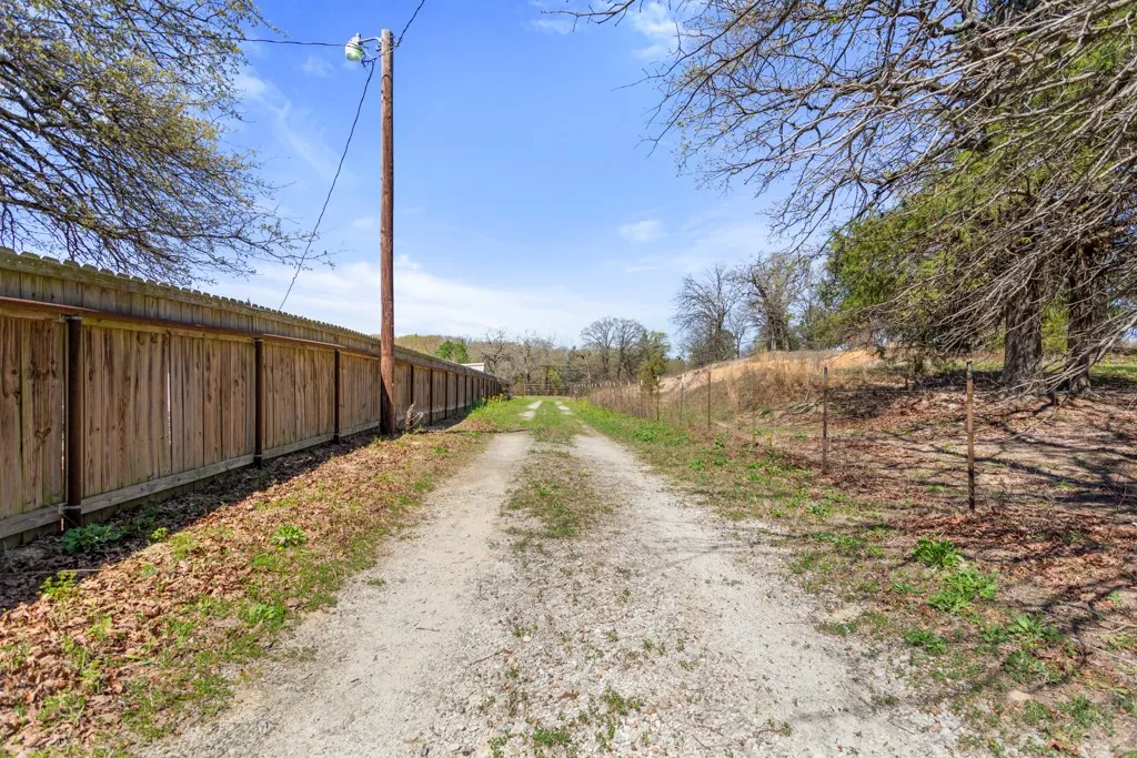 Farm For Sale in Smith County , 23326 CR 448, Lindale, Texas 75771, 2 Bedroom, 2 Bathroom, Garage spaces, 1,260 Sqft, built in 2022, mls#21210125, Real Estate Agent in Lindale, Homes For Sale in Smith county, Homes For Sale in Lindale, Realtor in Lindale Texas, Real Estate Brokerage Independent Realty Texas, Luminita Cordes Realtor