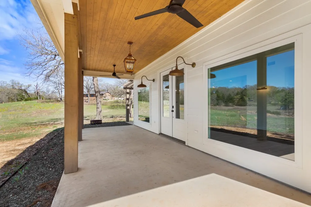 Farm For Sale in Smith County , 23326 CR 448, Lindale, Texas 75771, 2 Bedroom, 2 Bathroom, Garage spaces, 1,260 Sqft, built in 2022, mls#21210125, Real Estate Agent in Lindale, Homes For Sale in Smith county, Homes For Sale in Lindale, Realtor in Lindale Texas, Real Estate Brokerage Independent Realty Texas, Luminita Cordes Realtor