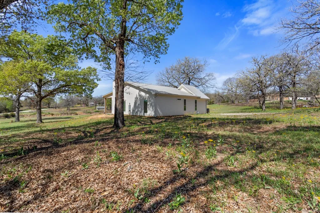Farm For Sale in Smith County , 23326 CR 448, Lindale, Texas 75771, 2 Bedroom, 2 Bathroom, Garage spaces, 1,260 Sqft, built in 2022, mls#21210125, Real Estate Agent in Lindale, Homes For Sale in Smith county, Homes For Sale in Lindale, Realtor in Lindale Texas, Real Estate Brokerage Independent Realty Texas, Luminita Cordes Realtor