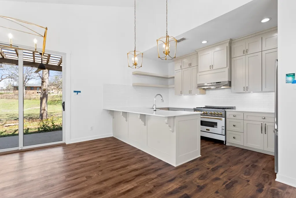 Farm For Sale in Smith County , 23326 CR 448, Lindale, Texas 75771, 2 Bedroom, 2 Bathroom, Garage spaces, 1,260 Sqft, built in 2022, mls#21210125, Real Estate Agent in Lindale, Homes For Sale in Smith county, Homes For Sale in Lindale, Realtor in Lindale Texas, Real Estate Brokerage Independent Realty Texas, Luminita Cordes Realtor