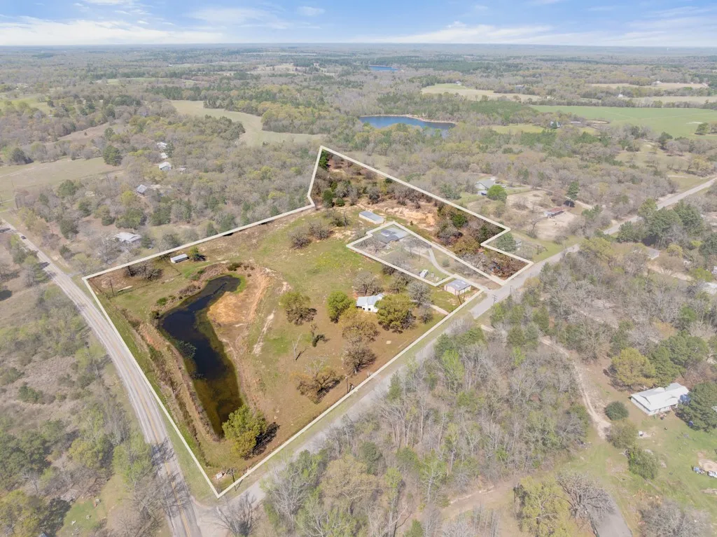 Farm For Sale in Smith County , 23326 CR 448, Lindale, Texas 75771, 2 Bedroom, 2 Bathroom, Garage spaces, 1,260 Sqft, built in 2022, mls#21210125, Real Estate Agent in Lindale, Homes For Sale in Smith county, Homes For Sale in Lindale, Realtor in Lindale Texas, Real Estate Brokerage Independent Realty Texas, Luminita Cordes Realtor