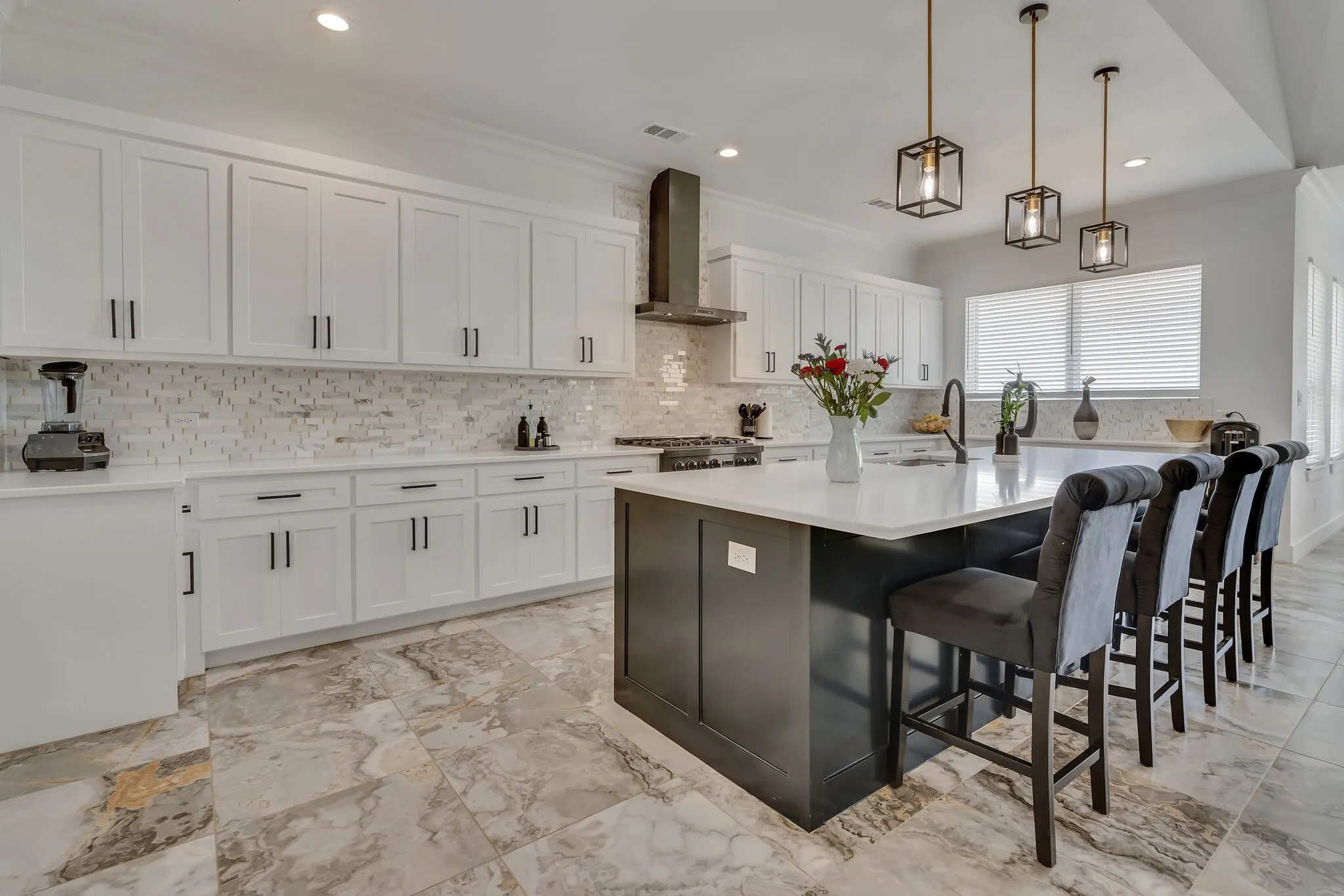 Single Family Residence For Sale in Denton County , 7299 Tom Trail, Krum, Texas 76249, 5 Bedroom, 4 Bathroom, 2 Garage spaces, 3,640 Sqft, built in 2023, Preowned, mls#21209740, Real Estate Agent in Krum, Homes For Sale in Denton county, Homes For Sale in Krum, Realtor in Krum Texas, Real Estate Brokerage Independent Realty Texas, Luminita Cordes Realtor