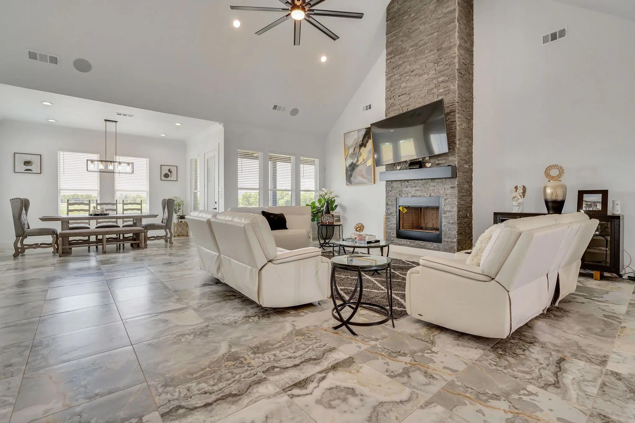 Single Family Residence For Sale in Denton County , 7299 Tom Trail, Krum, Texas 76249, 5 Bedroom, 4 Bathroom, 2 Garage spaces, 3,640 Sqft, built in 2023, Preowned, mls#21209740, Real Estate Agent in Krum, Homes For Sale in Denton county, Homes For Sale in Krum, Realtor in Krum Texas, Real Estate Brokerage Independent Realty Texas, Luminita Cordes Realtor