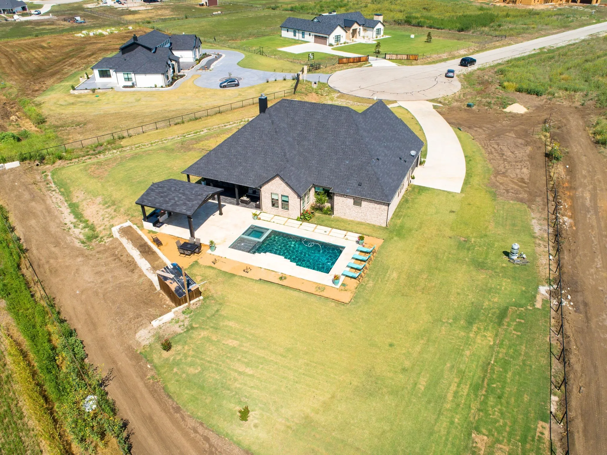 Single Family Residence For Sale in Denton County , 7299 Tom Trail, Krum, Texas 76249, 5 Bedroom, 4 Bathroom, 2 Garage spaces, 3,640 Sqft, built in 2023, Preowned, mls#21209740, Real Estate Agent in Krum, Homes For Sale in Denton county, Homes For Sale in Krum, Realtor in Krum Texas, Real Estate Brokerage Independent Realty Texas, Luminita Cordes Realtor
