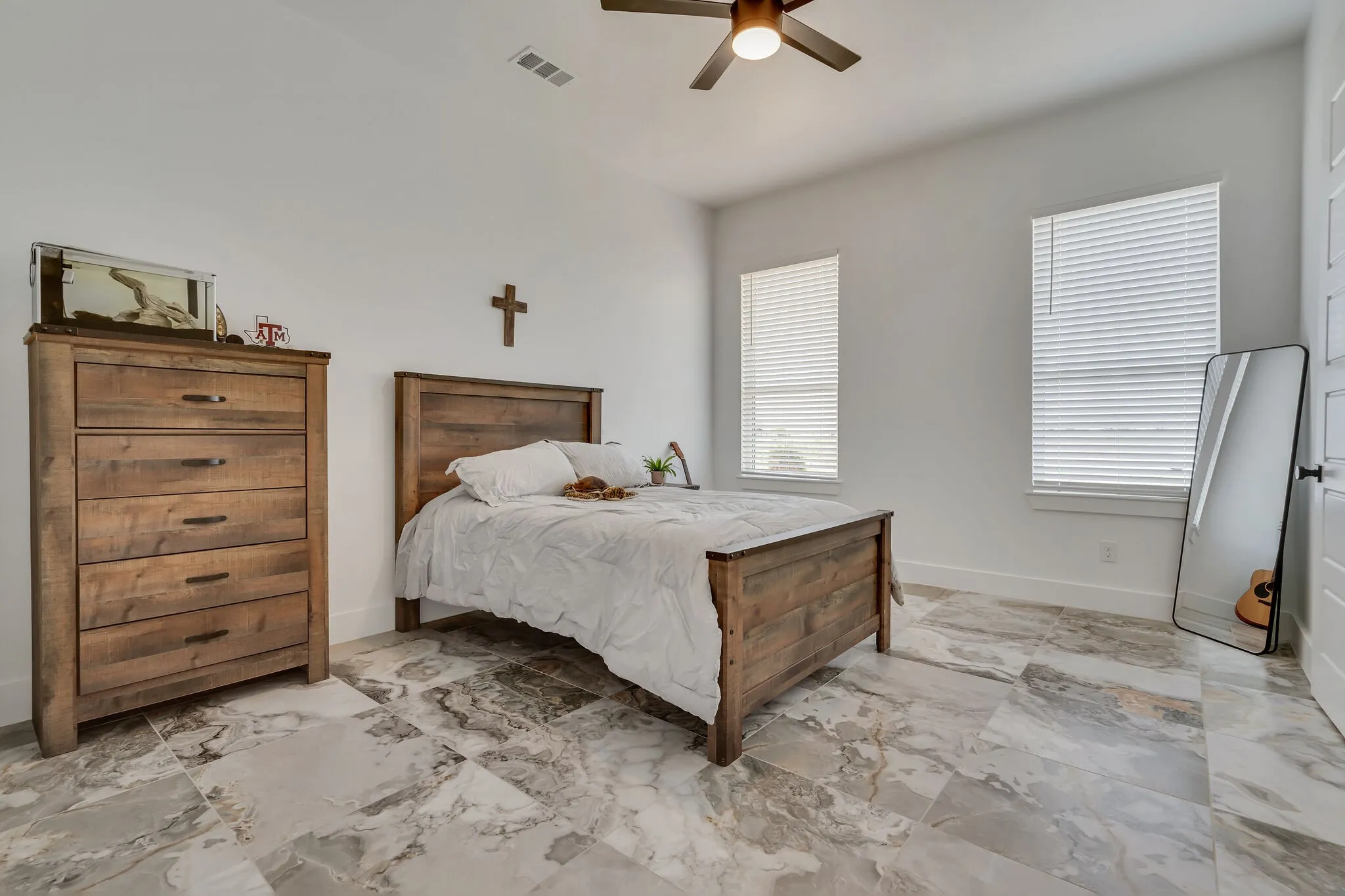 Single Family Residence For Sale in Denton County , 7299 Tom Trail, Krum, Texas 76249, 5 Bedroom, 4 Bathroom, 2 Garage spaces, 3,640 Sqft, built in 2023, Preowned, mls#21209740, Real Estate Agent in Krum, Homes For Sale in Denton county, Homes For Sale in Krum, Realtor in Krum Texas, Real Estate Brokerage Independent Realty Texas, Luminita Cordes Realtor