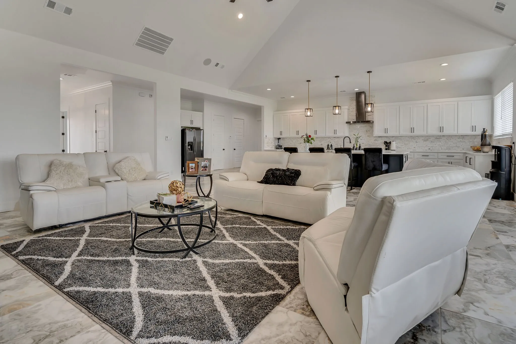 Single Family Residence For Sale in Denton County , 7299 Tom Trail, Krum, Texas 76249, 5 Bedroom, 4 Bathroom, 2 Garage spaces, 3,640 Sqft, built in 2023, Preowned, mls#21209740, Real Estate Agent in Krum, Homes For Sale in Denton county, Homes For Sale in Krum, Realtor in Krum Texas, Real Estate Brokerage Independent Realty Texas, Luminita Cordes Realtor
