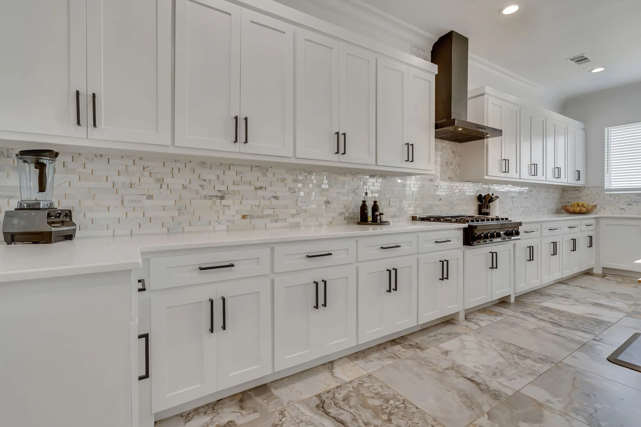 Single Family Residence For Sale in Denton County , 7299 Tom Trail, Krum, Texas 76249, 5 Bedroom, 4 Bathroom, 2 Garage spaces, 3,640 Sqft, built in 2023, Preowned, mls#21209740, Real Estate Agent in Krum, Homes For Sale in Denton county, Homes For Sale in Krum, Realtor in Krum Texas, Real Estate Brokerage Independent Realty Texas, Luminita Cordes Realtor
