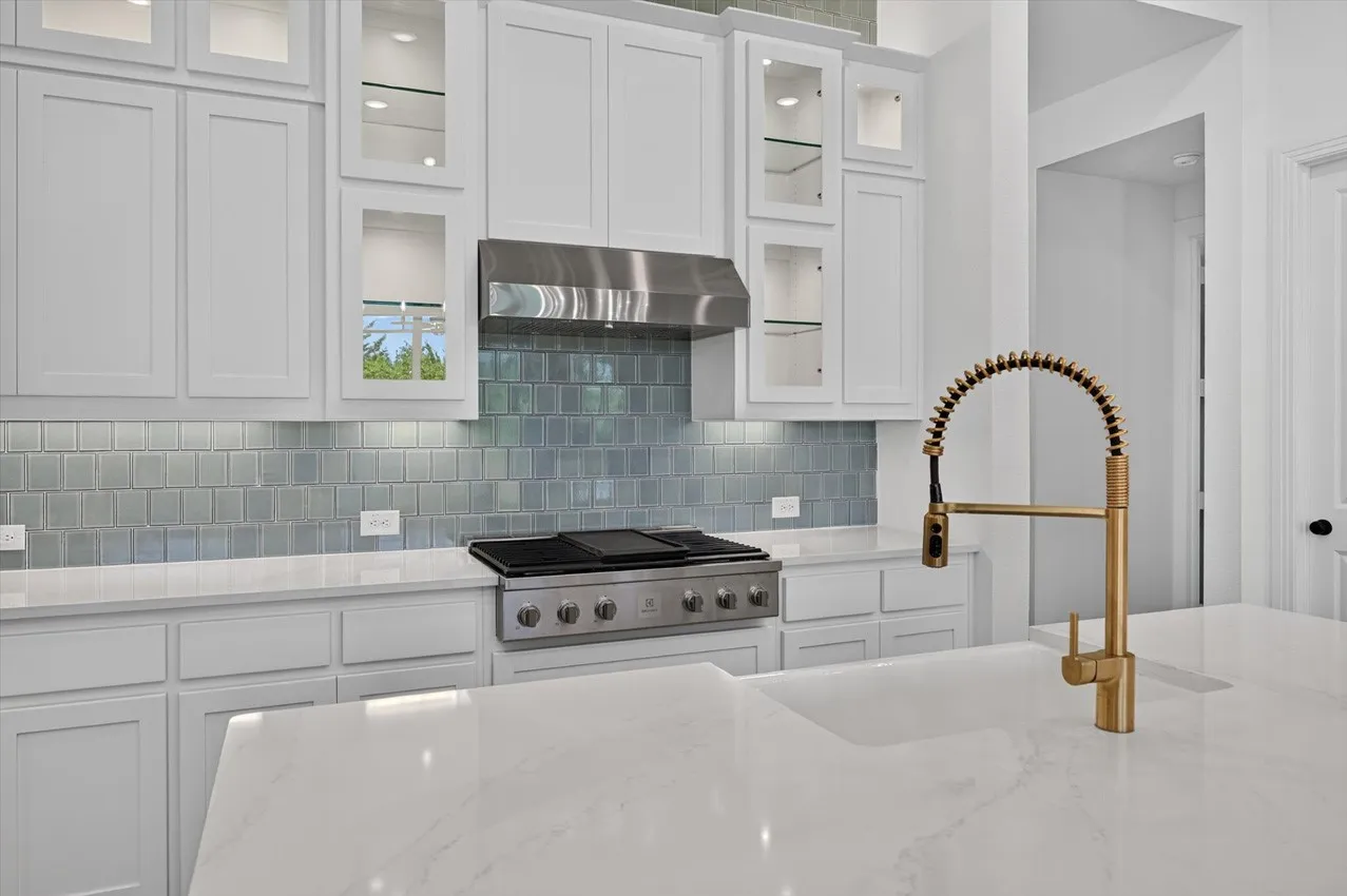 Single Family Residence For Sale in Grayson County , 2820 Hillview Lane, Sherman, Texas 75092, 4 Bedroom, 4 Bathroom, 3 Garage spaces, 2,796 Sqft, built in 2026, New Construction - Incomplete, mls#21210051, Real Estate Agent in Sherman, Homes For Sale in Grayson county, Homes For Sale in Sherman, Realtor in Sherman Texas, Real Estate Brokerage Independent Realty Texas, Luminita Cordes Realtor