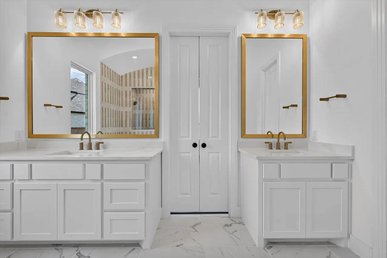 Single Family Residence For Sale in Grayson County , 2820 Hillview Lane, Sherman, Texas 75092, 4 Bedroom, 4 Bathroom, 3 Garage spaces, 2,796 Sqft, built in 2026, New Construction - Incomplete, mls#21210051, Real Estate Agent in Sherman, Homes For Sale in Grayson county, Homes For Sale in Sherman, Realtor in Sherman Texas, Real Estate Brokerage Independent Realty Texas, Luminita Cordes Realtor