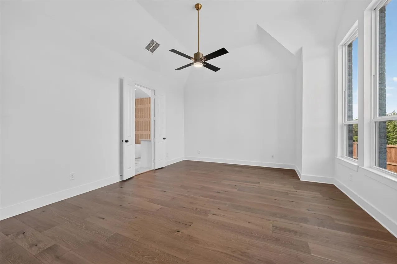 Single Family Residence For Sale in Grayson County , 2820 Hillview Lane, Sherman, Texas 75092, 4 Bedroom, 4 Bathroom, 3 Garage spaces, 2,796 Sqft, built in 2026, New Construction - Incomplete, mls#21210051, Real Estate Agent in Sherman, Homes For Sale in Grayson county, Homes For Sale in Sherman, Realtor in Sherman Texas, Real Estate Brokerage Independent Realty Texas, Luminita Cordes Realtor