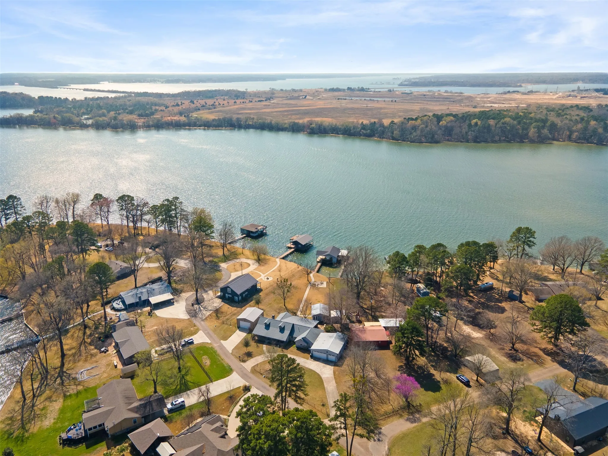 Single Family Residence For Sale in Titus County , 664 County Road 2360, Mt Pleasant, Texas 75455, 3 Bedroom, 3 Bathroom, 4 Garage spaces, 2,900 Sqft, built in 1994, mls#21192024, Real Estate Agent in Mt Pleasant, Homes For Sale in Titus county, Homes For Sale in Mt Pleasant, Realtor in Mt Pleasant Texas, Real Estate Brokerage Independent Realty Texas, Luminita Cordes Realtor