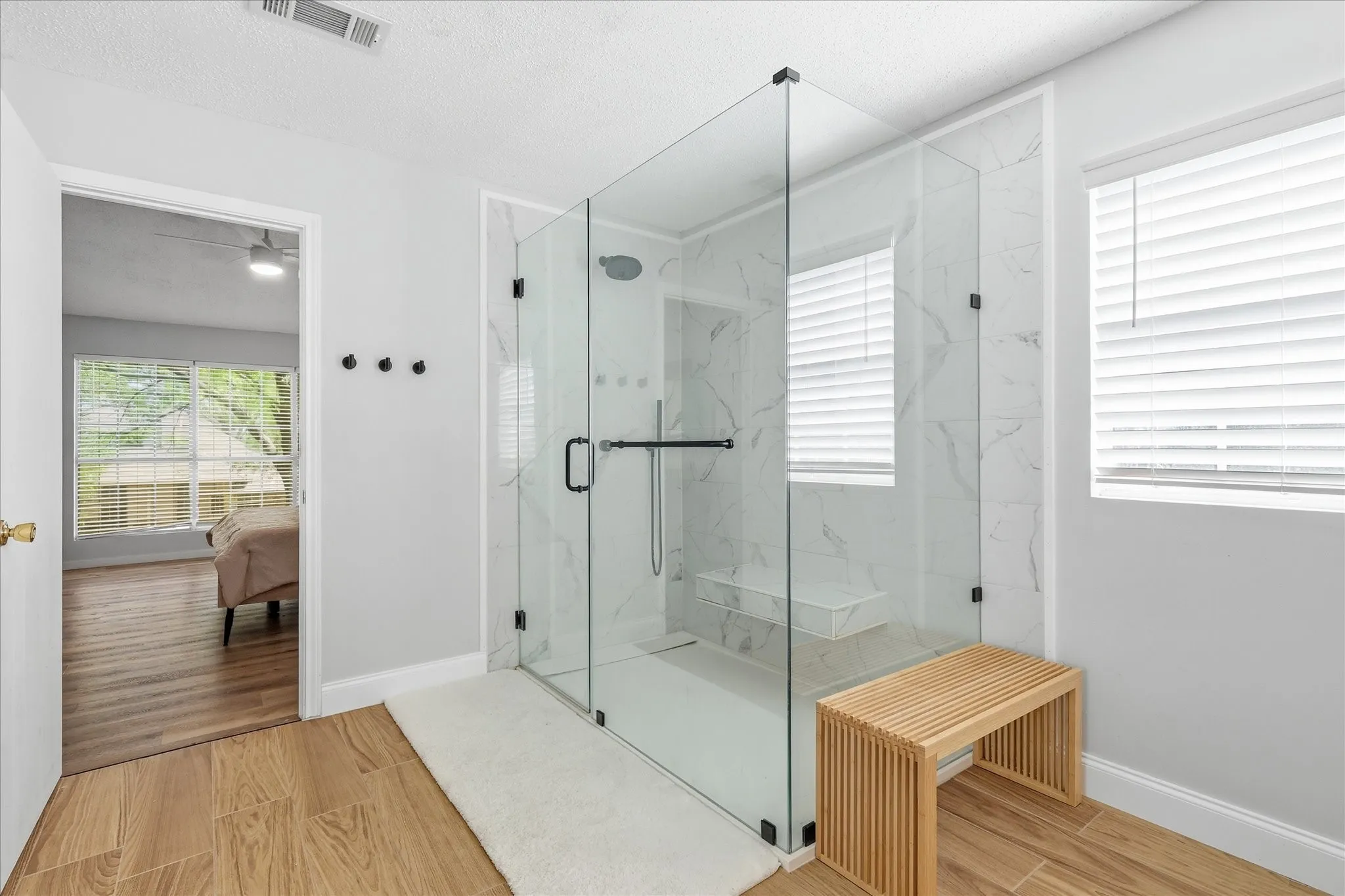 Single Family Residence For Sale in Tarrant County , 6824 Wooddale Drive, Watauga, Texas 76148, 4 Bedroom, 3 Bathroom, 2 Garage spaces, 2,021 Sqft, built in 1988, mls#21210156, Real Estate Agent in Watauga, Homes For Sale in Tarrant county, Homes For Sale in Watauga, Realtor in Watauga Texas, Real Estate Brokerage Independent Realty Texas, Luminita Cordes Realtor