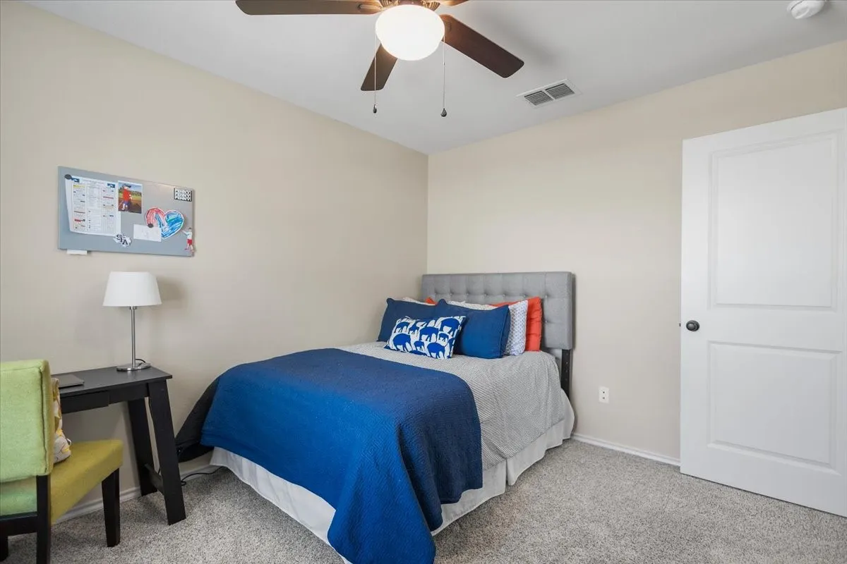 Single Family Residence For Sale in Smith County , 307 Mission Crest Circle, Lindale, Texas 75771, 3 Bedroom, 2 Bathroom, 2 Garage spaces, 1,457 Sqft, built in 2015, Price $279,000, mls#21210162, Real Estate Agent in Lindale, Homes For Sale in Smith county, Homes For Sale in Lindale, Realtor in Lindale Texas, Real Estate Brokerage Independent Realty Texas, Luminita Cordes Realtor