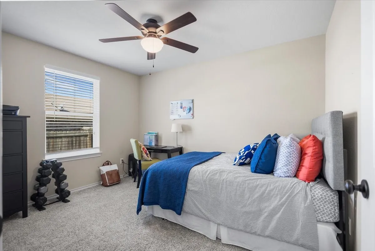 Single Family Residence For Sale in Smith County , 307 Mission Crest Circle, Lindale, Texas 75771, 3 Bedroom, 2 Bathroom, 2 Garage spaces, 1,457 Sqft, built in 2015, Price $279,000, mls#21210162, Real Estate Agent in Lindale, Homes For Sale in Smith county, Homes For Sale in Lindale, Realtor in Lindale Texas, Real Estate Brokerage Independent Realty Texas, Luminita Cordes Realtor
