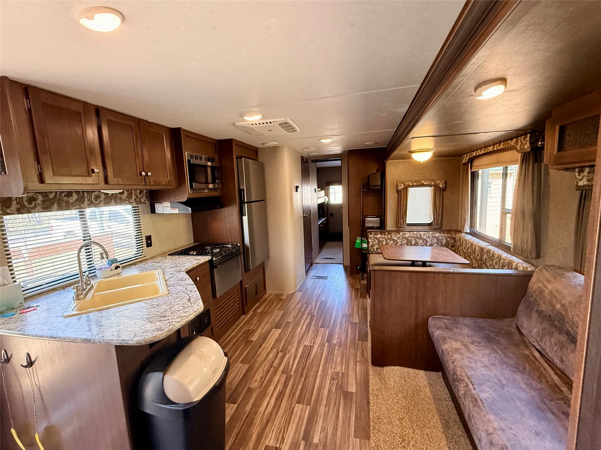 Single Family Residence For Sale in Wood County , 6435 FM 17 605, Yantis, Texas 75497, 2 Bedroom, 1 Bathroom, Garage spaces, 265 Sqft, built in 2017, Preowned, mls#21203007, Real Estate Agent in Yantis, Homes For Sale in Wood county, Homes For Sale in Yantis, Realtor in Yantis Texas, Real Estate Brokerage Independent Realty Texas, Luminita Cordes Realtor