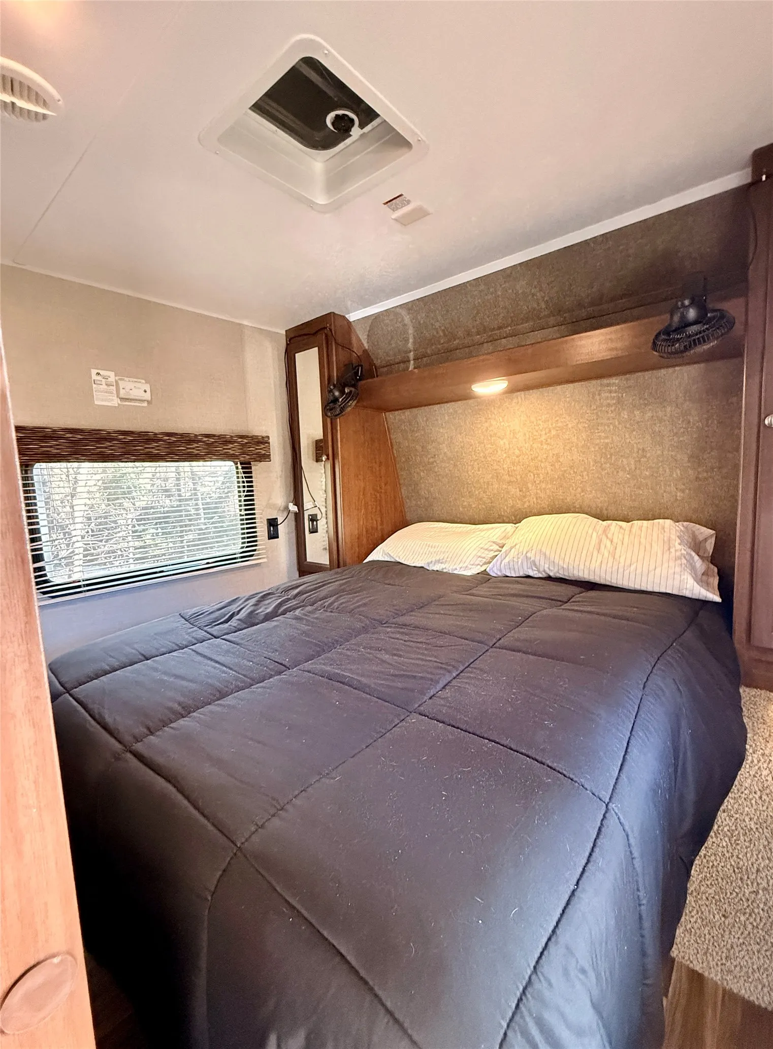 Single Family Residence For Sale in Wood County , 6435 FM 17 605, Yantis, Texas 75497, 2 Bedroom, 1 Bathroom, Garage spaces, 265 Sqft, built in 2017, Preowned, mls#21203007, Real Estate Agent in Yantis, Homes For Sale in Wood county, Homes For Sale in Yantis, Realtor in Yantis Texas, Real Estate Brokerage Independent Realty Texas, Luminita Cordes Realtor