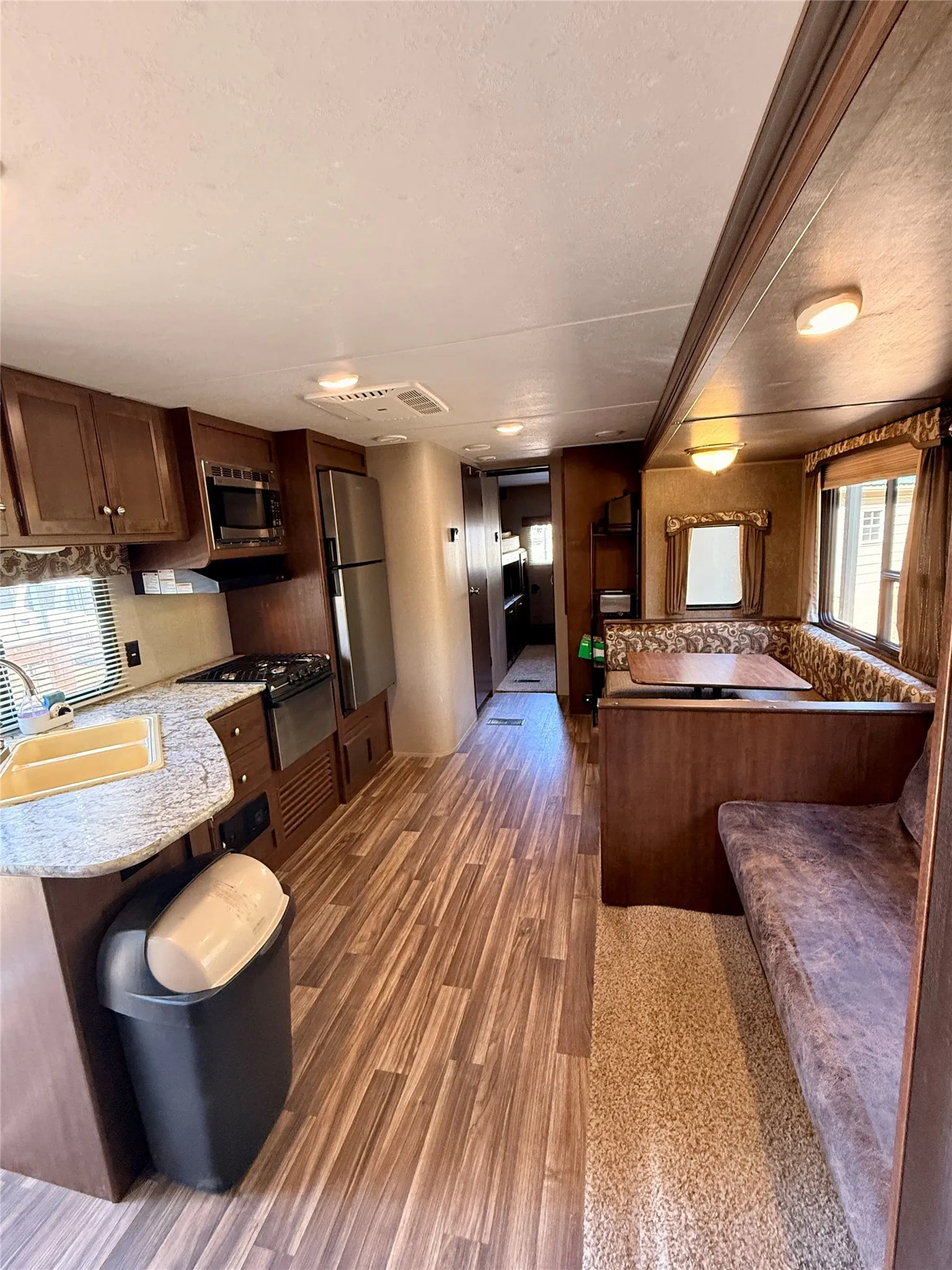Single Family Residence For Sale in Wood County , 6435 FM 17 605, Yantis, Texas 75497, 2 Bedroom, 1 Bathroom, Garage spaces, 265 Sqft, built in 2017, Preowned, mls#21203007, Real Estate Agent in Yantis, Homes For Sale in Wood county, Homes For Sale in Yantis, Realtor in Yantis Texas, Real Estate Brokerage Independent Realty Texas, Luminita Cordes Realtor