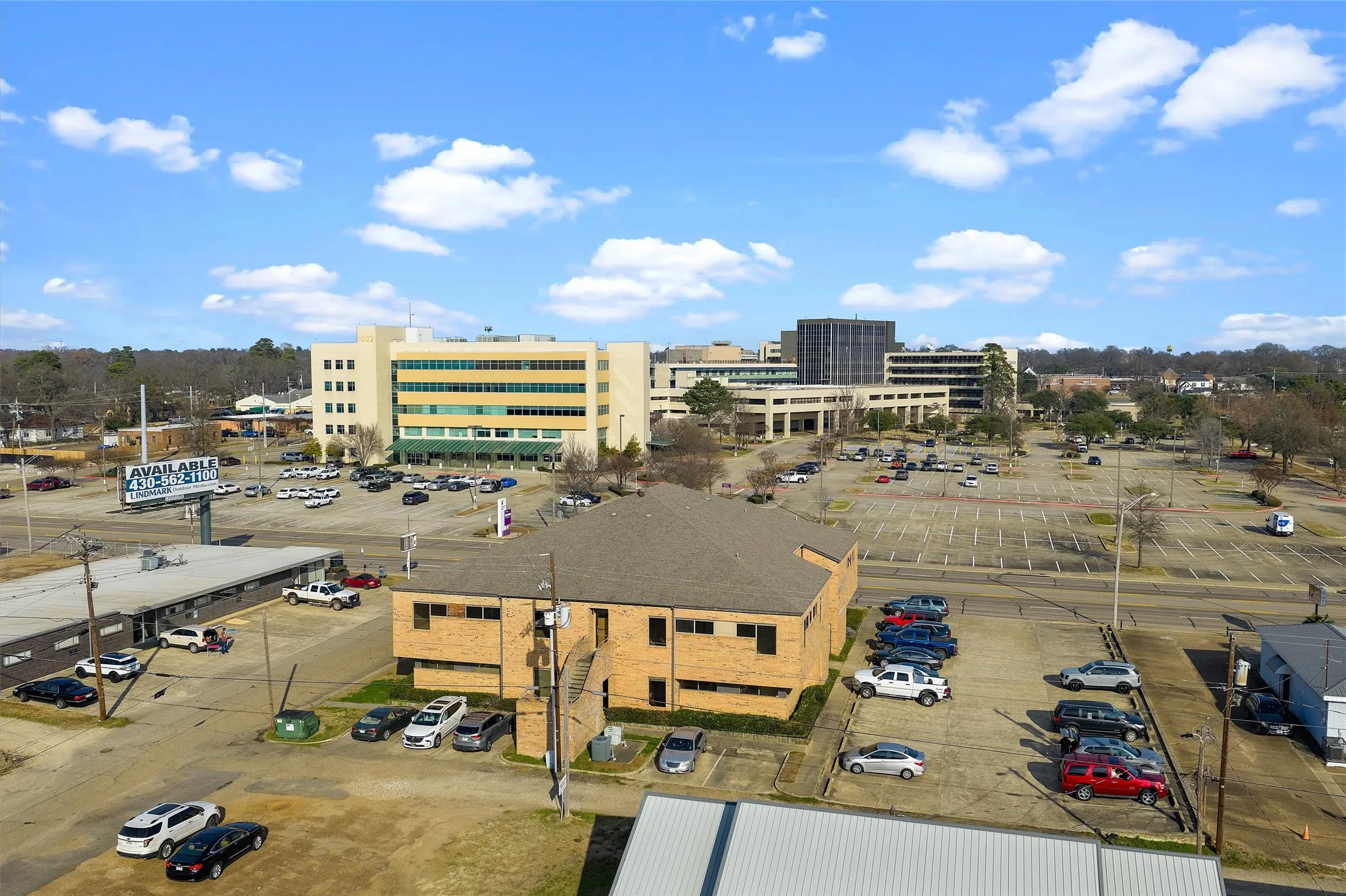Office For Rent in Bowie County , 921 Texas Boulevard D, Texarkana, Texas 75501, 0, 0, Garage spaces, 0 Sqft, built in 1985, Preowned, Price $1,400, mls#21210207, Real Estate Agent in Texarkana, Homes For Rent in Bowie county, Homes For Rent in Texarkana, Realtor in Texarkana Texas, Real Estate Brokerage Independent Realty Texas, Luminita Cordes Realtor