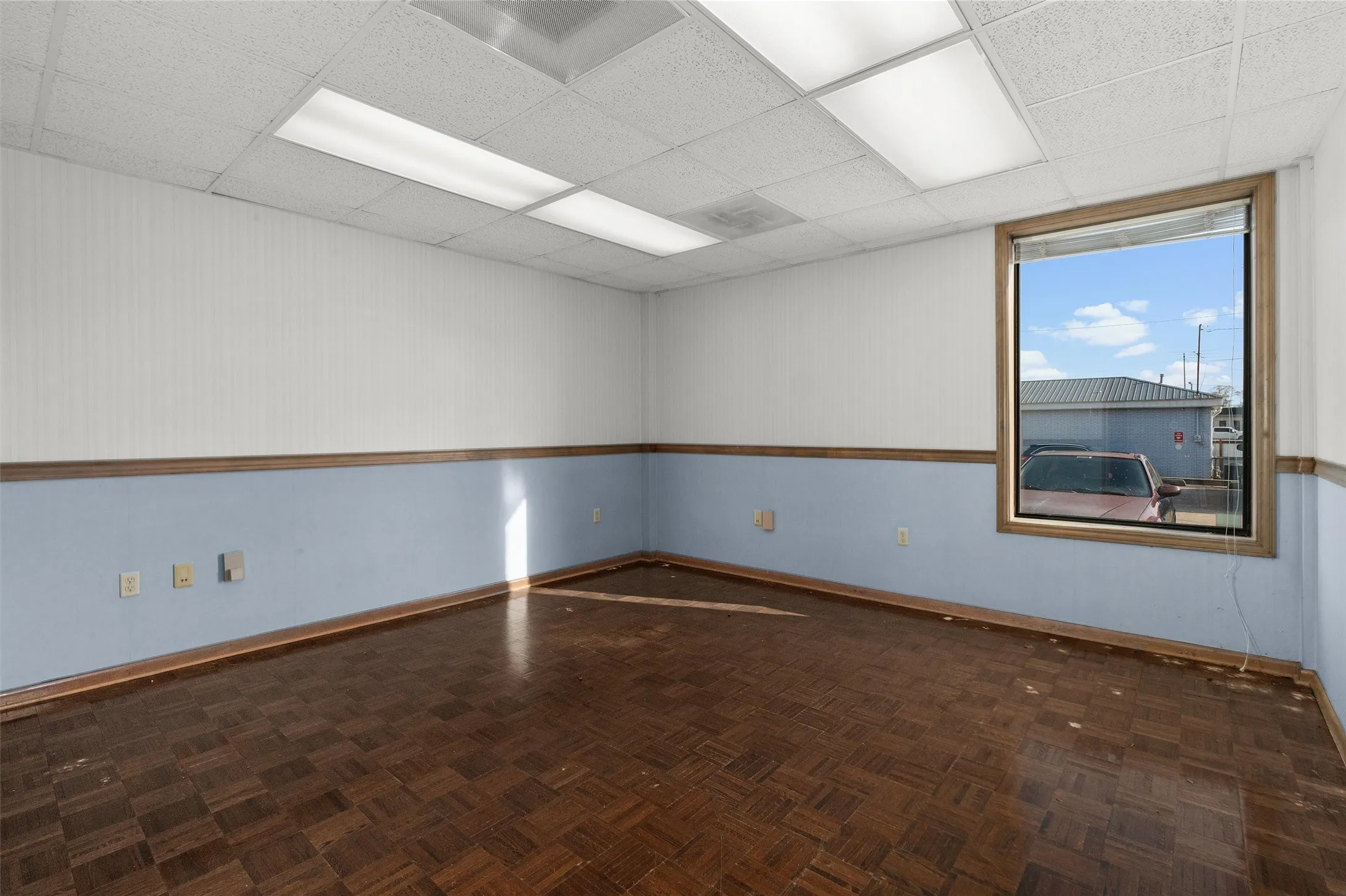 Office For Rent in Bowie County , 921 Texas Boulevard D, Texarkana, Texas 75501, 0, 0, Garage spaces, 0 Sqft, built in 1985, Preowned, Price $1,400, mls#21210207, Real Estate Agent in Texarkana, Homes For Rent in Bowie county, Homes For Rent in Texarkana, Realtor in Texarkana Texas, Real Estate Brokerage Independent Realty Texas, Luminita Cordes Realtor