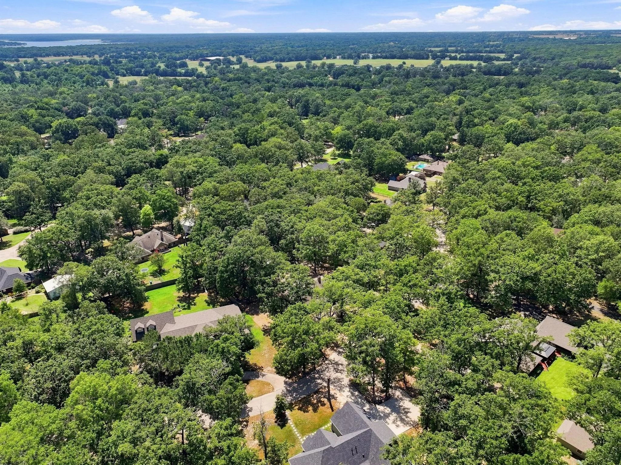 Single Family Residence For Sale in Lamar County , 225 Red Oak Lane, Powderly, Texas 75473, 3 Bedroom, 2 Bathroom, 2 Garage spaces, 1,945 Sqft, built in 1993, Preowned, mls#21179791, Real Estate Agent in Powderly, Homes For Sale in Lamar county, Homes For Sale in Powderly, Realtor in Powderly Texas, Real Estate Brokerage Independent Realty Texas, Luminita Cordes Realtor