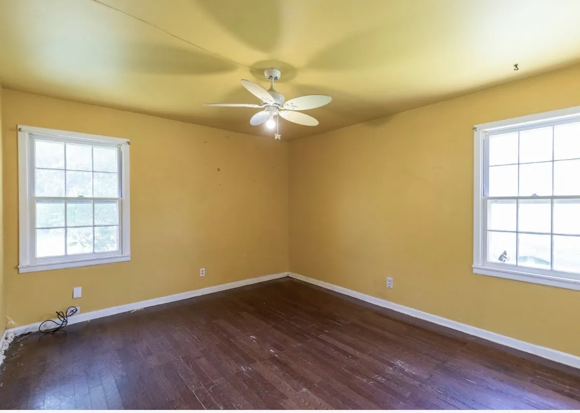 Single Family Residence For Sale in Taylor County , 2549 Madison Avenue, Abilene, Texas 79601, 3 Bedroom, 2 Bathroom, Garage spaces, 1,398 Sqft, built in 1956, mls#21210003, Real Estate Agent in Abilene, Homes For Sale in Taylor county, Homes For Sale in Abilene, Realtor in Abilene Texas, Real Estate Brokerage Independent Realty Texas, Luminita Cordes Realtor