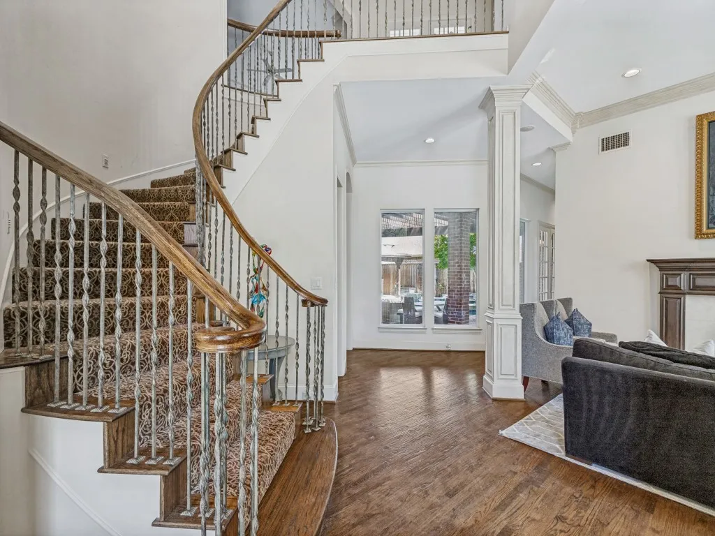 Single Family Residence For Sale in Collin County , 5125 Marble Falls Lane, Plano, Texas 75093, 5 Bedroom, 5 Bathroom, 3 Garage spaces, 5,393 Sqft, built in 1996, mls#21207522, Real Estate Agent in Plano, Homes For Sale in Collin county, Homes For Sale in Plano, Realtor in Plano Texas, Real Estate Brokerage Independent Realty Texas, Luminita Cordes Realtor