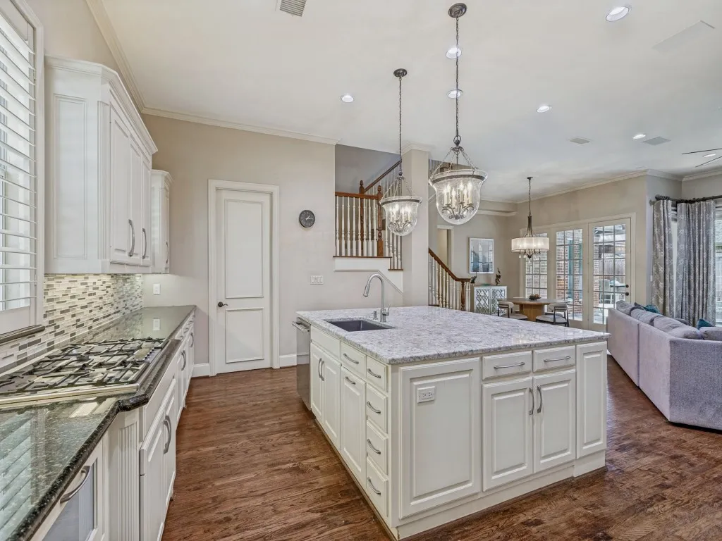 Single Family Residence For Sale in Collin County , 5125 Marble Falls Lane, Plano, Texas 75093, 5 Bedroom, 5 Bathroom, 3 Garage spaces, 5,393 Sqft, built in 1996, mls#21207522, Real Estate Agent in Plano, Homes For Sale in Collin county, Homes For Sale in Plano, Realtor in Plano Texas, Real Estate Brokerage Independent Realty Texas, Luminita Cordes Realtor