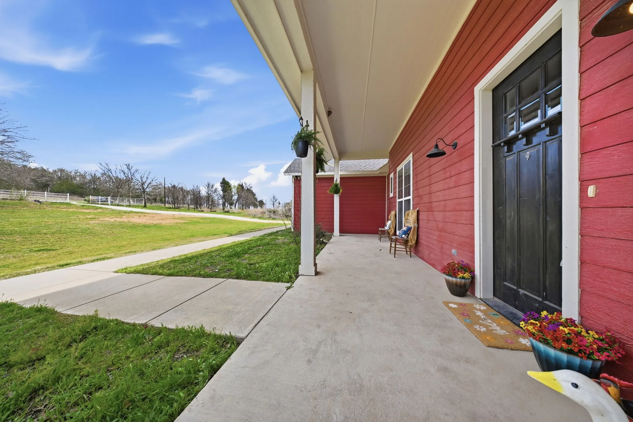 Porch with a yard