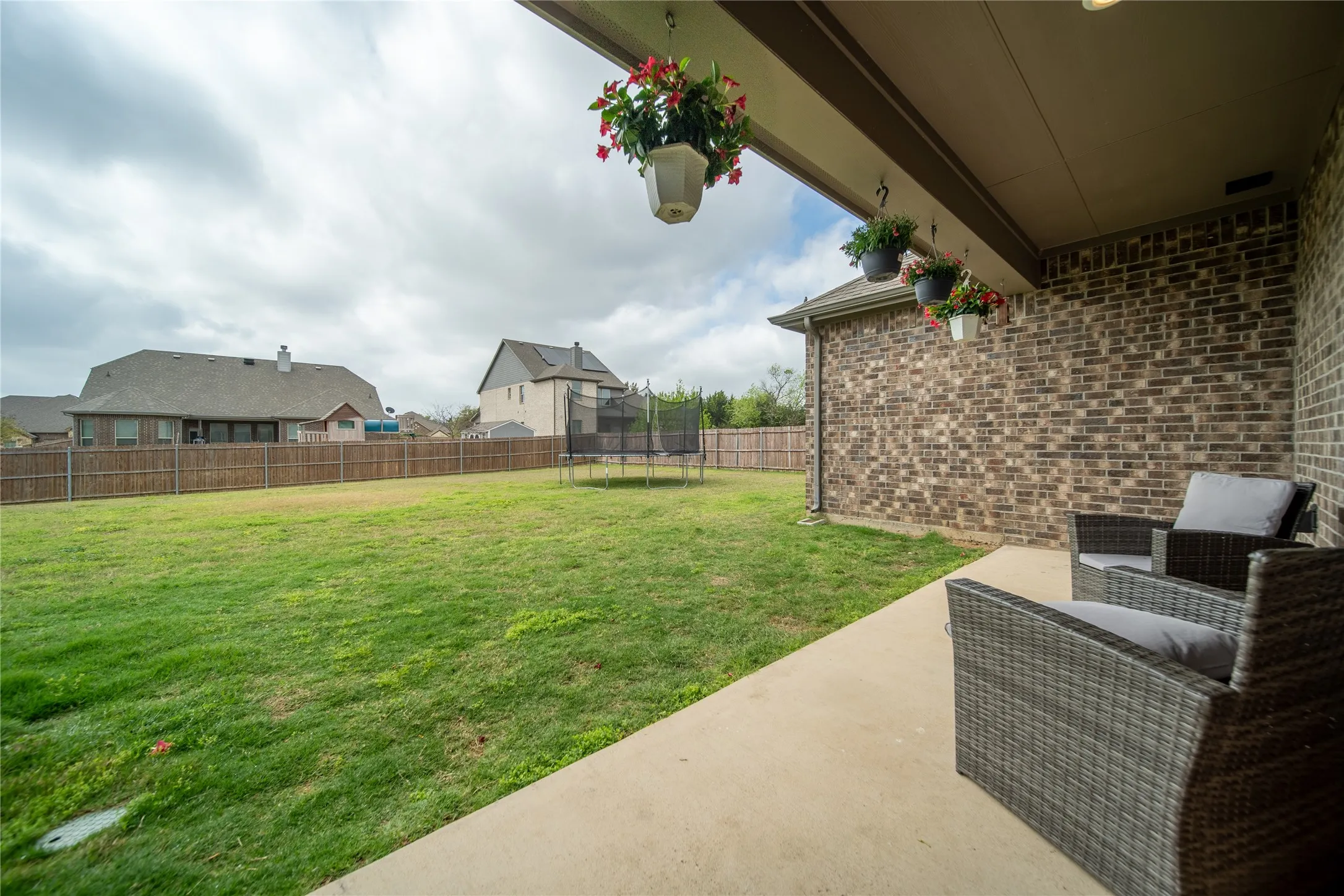 Single Family Residence For Sale in Ellis County , 454 Hillstone Drive, Midlothian, Texas 76065, 4 Bedrooms, 3 Bathrooms, 2 Garage spaces, 3,118 Sqft, built in 2020, Price $495,000, mls#21210352, Real Estate Agent in Midlothian, Homes For Sale in Ellis county, Homes For Sale in Midlothian, Realtor in Midlothian Texas, Real Estate Brokerage Independent Realty Texas, Luminita Cordes Realtor